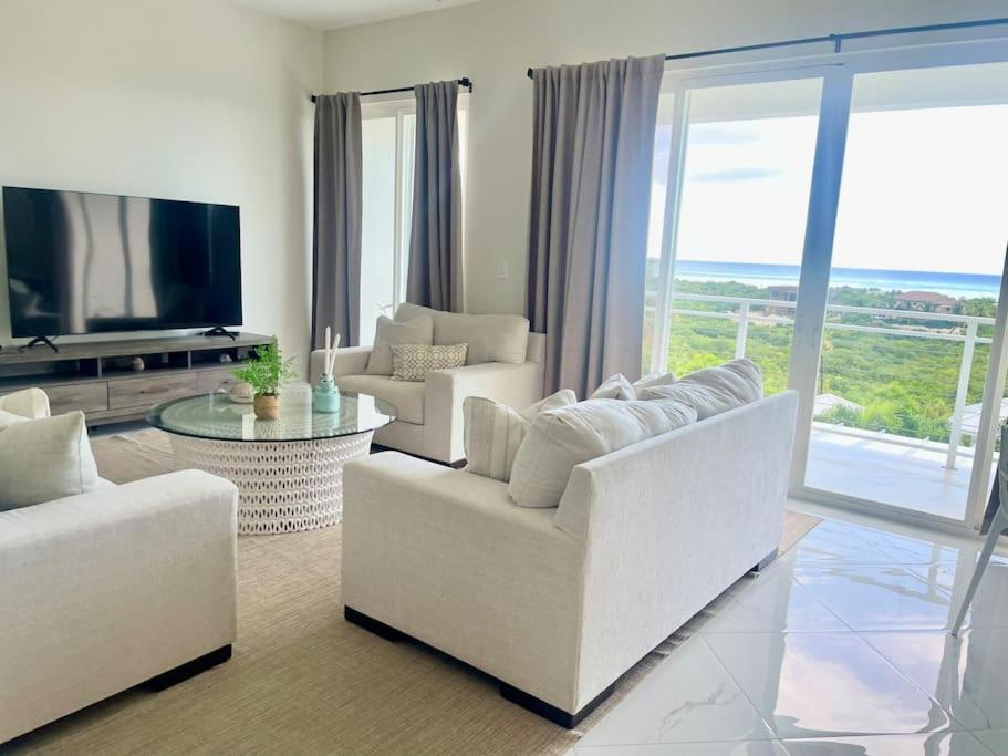 Balanciaga Villa