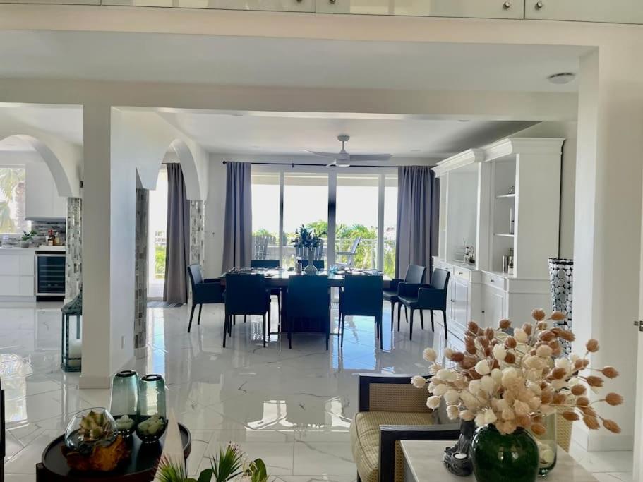 Balanciaga Villa