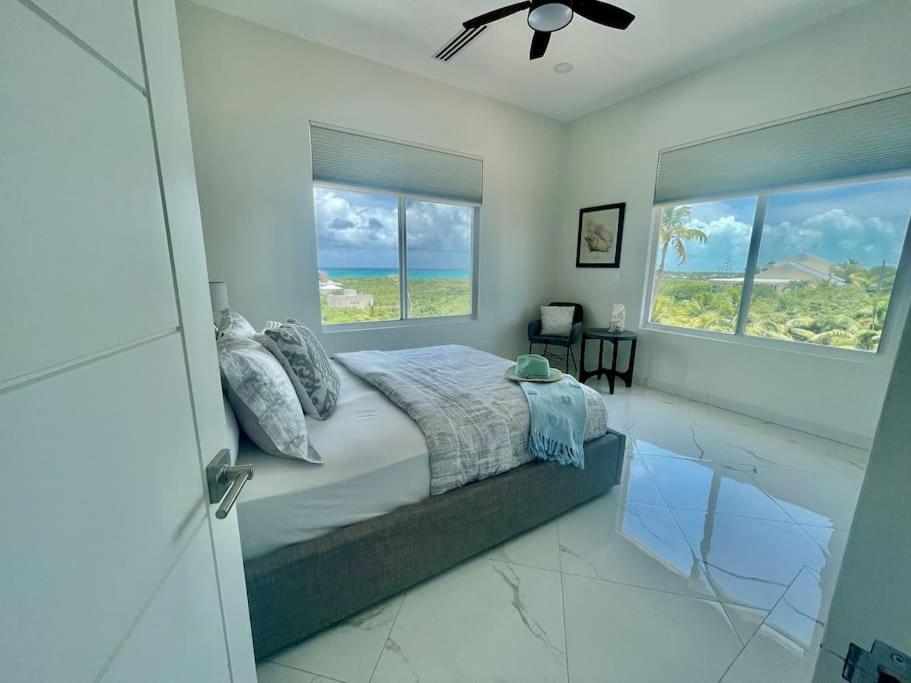 Balanciaga Villa