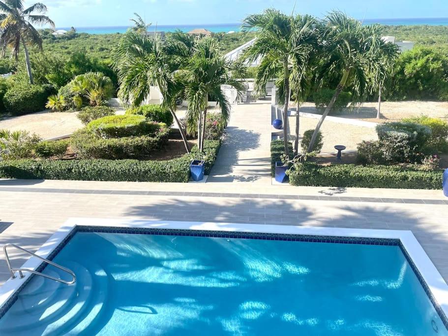 Balanciaga Villa