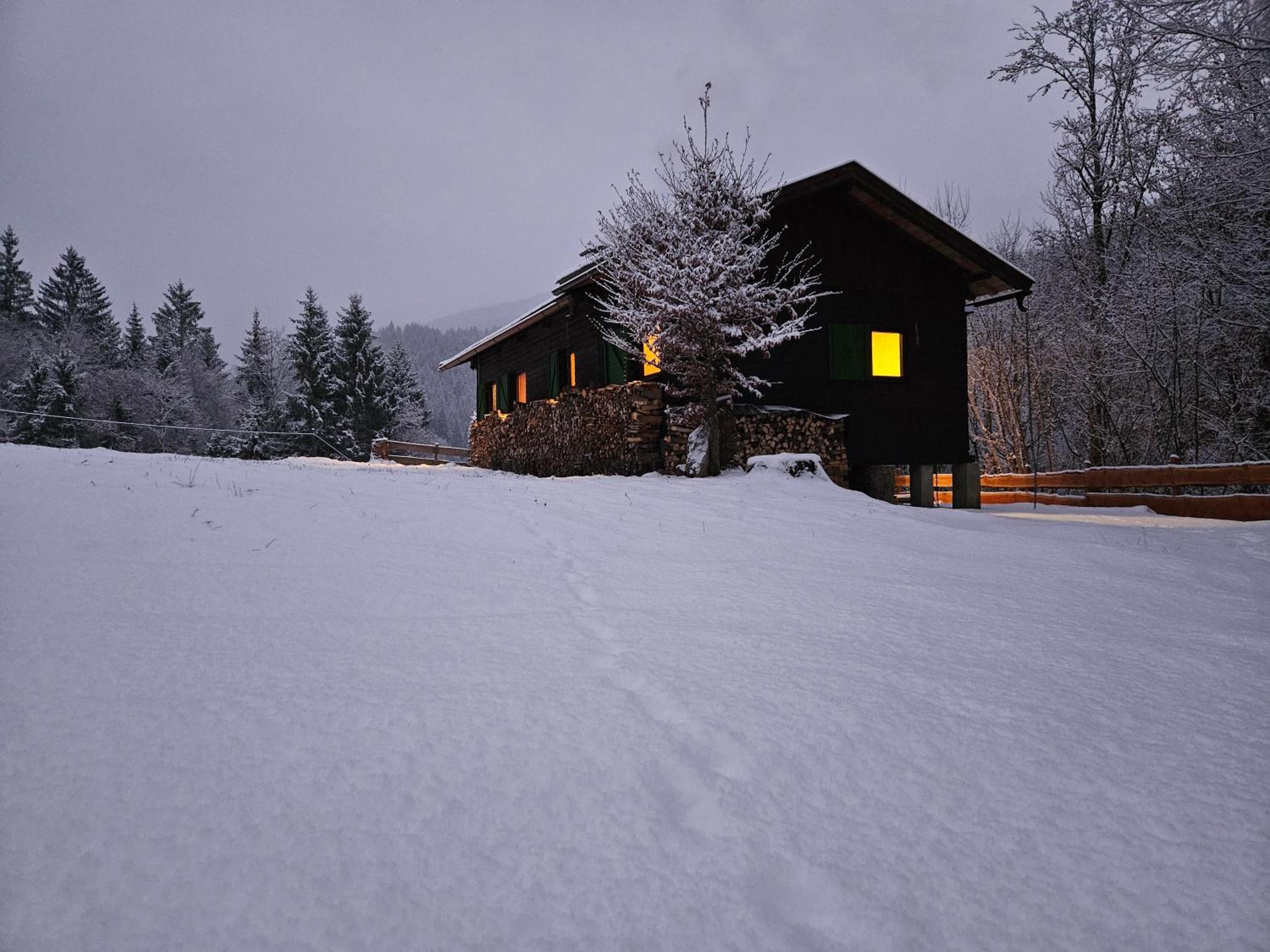 Hütte
