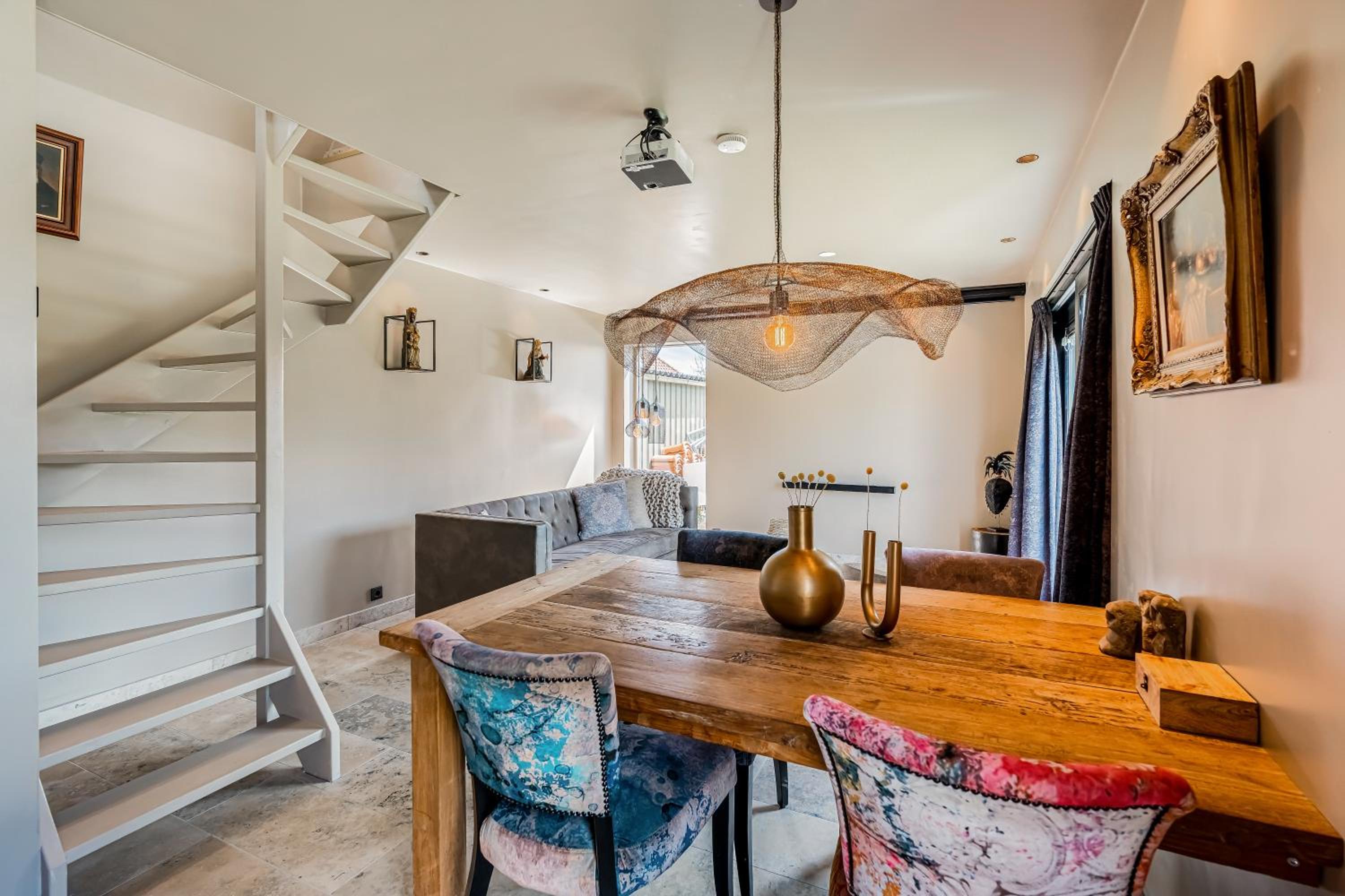 Luxury private farmhouse cottage near Amsterdam plus home cinema view 4
