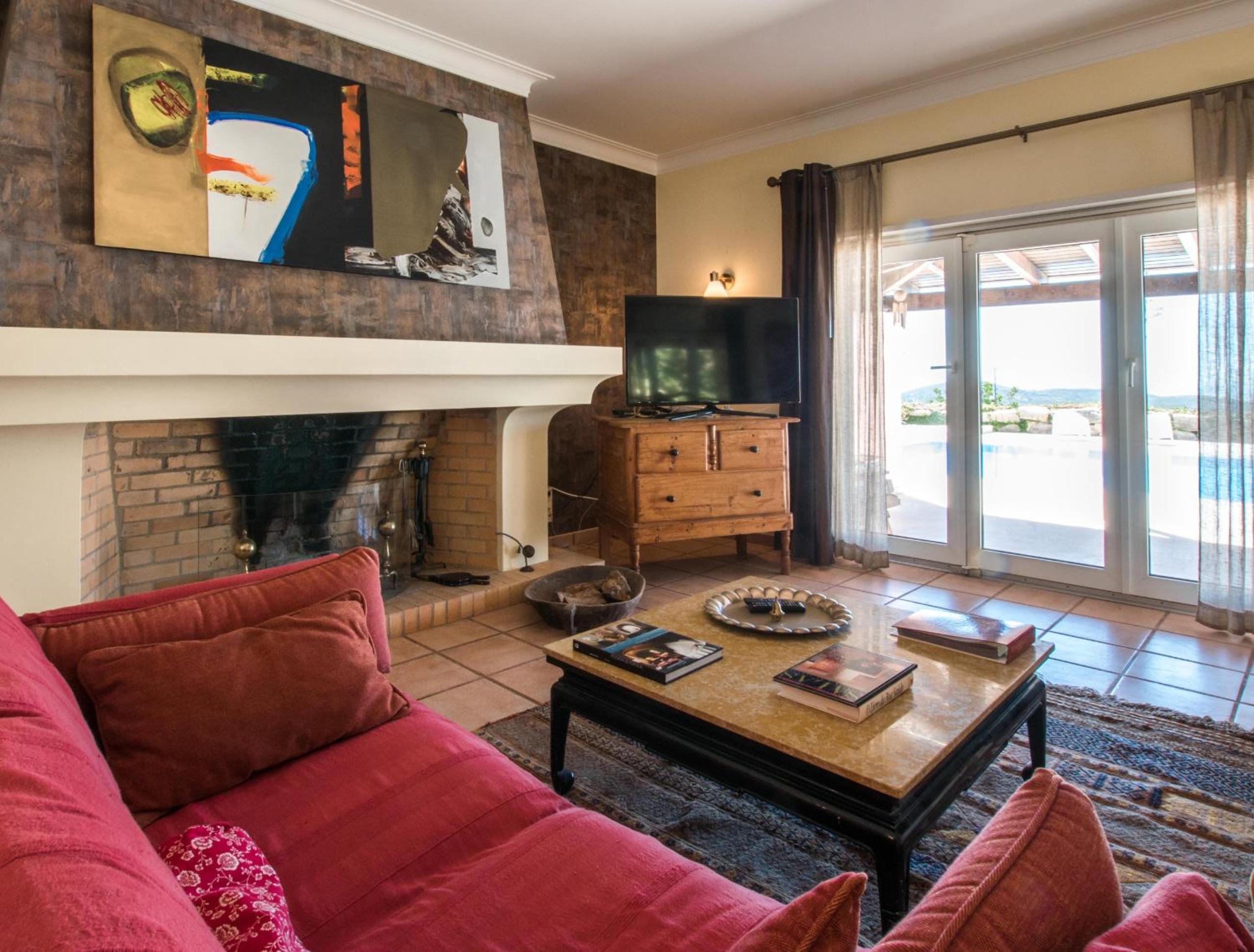 Villa Monte dos Agostos by Boaz Rentals