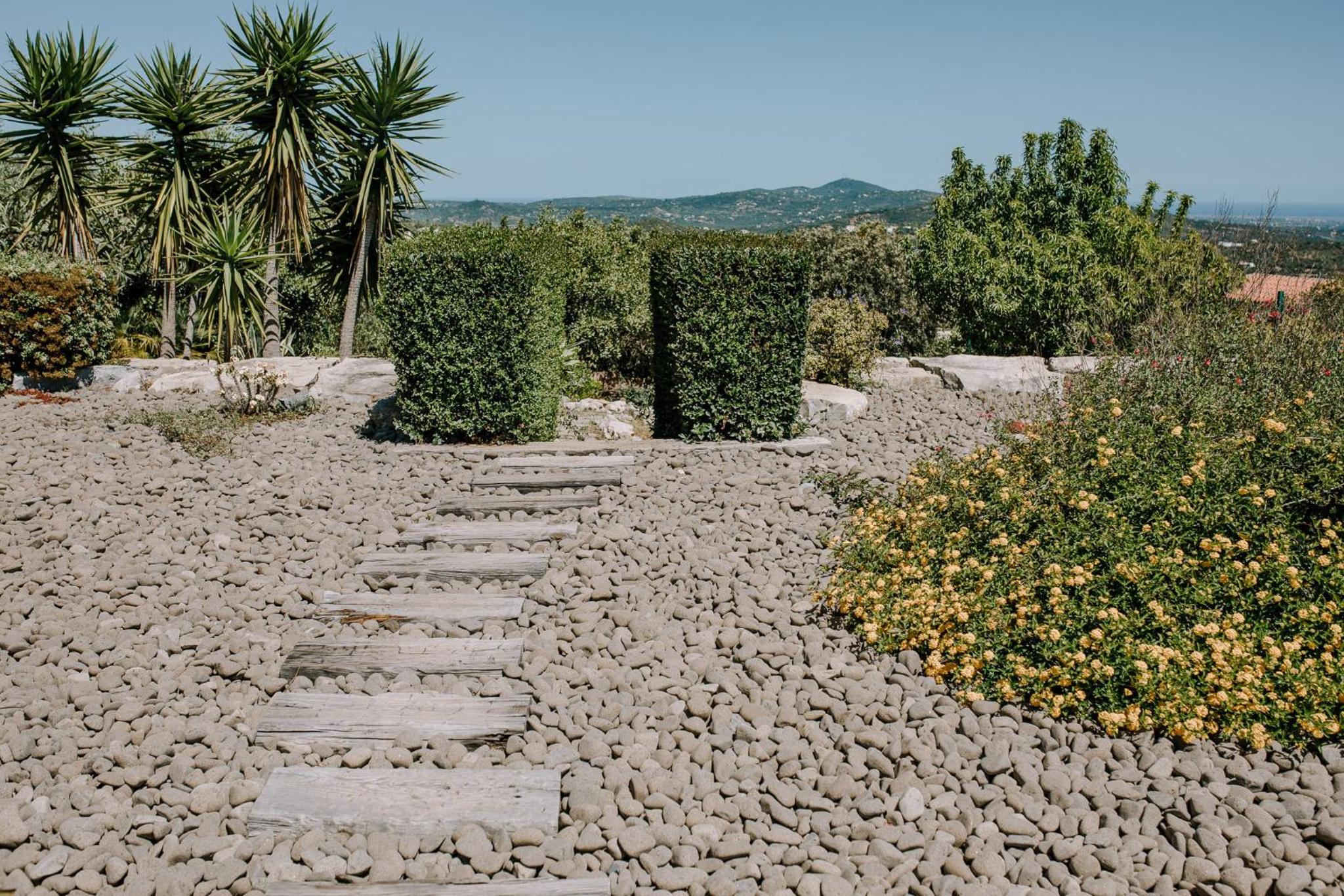 Villa Monte dos Agostos by Boaz Rentals