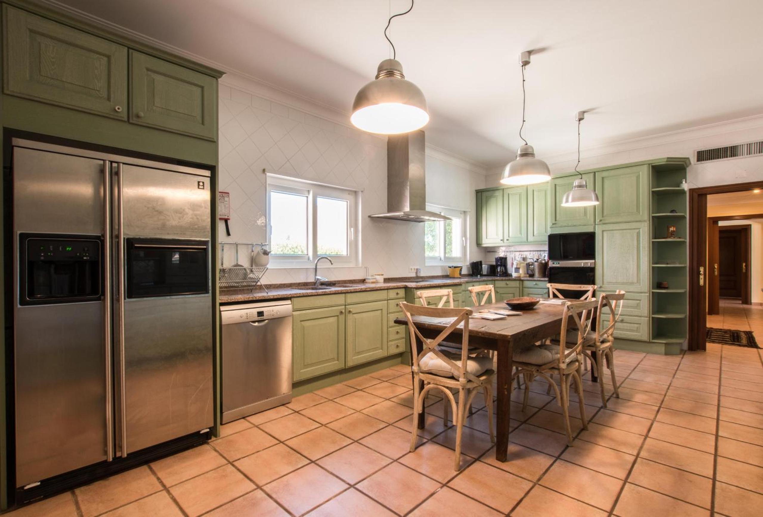 Villa Monte dos Agostos by Boaz Rentals
