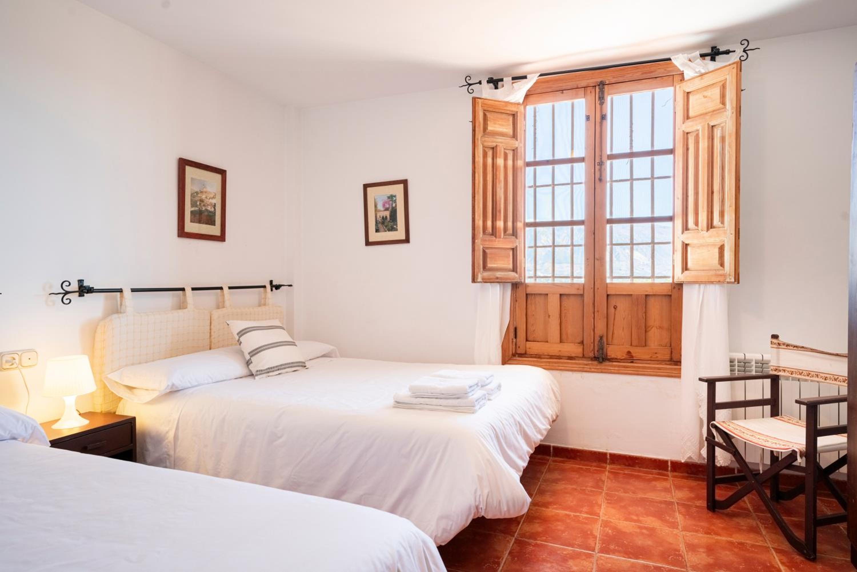 Casa rural Buenos Días con chimenea, calefacción y barbacoa