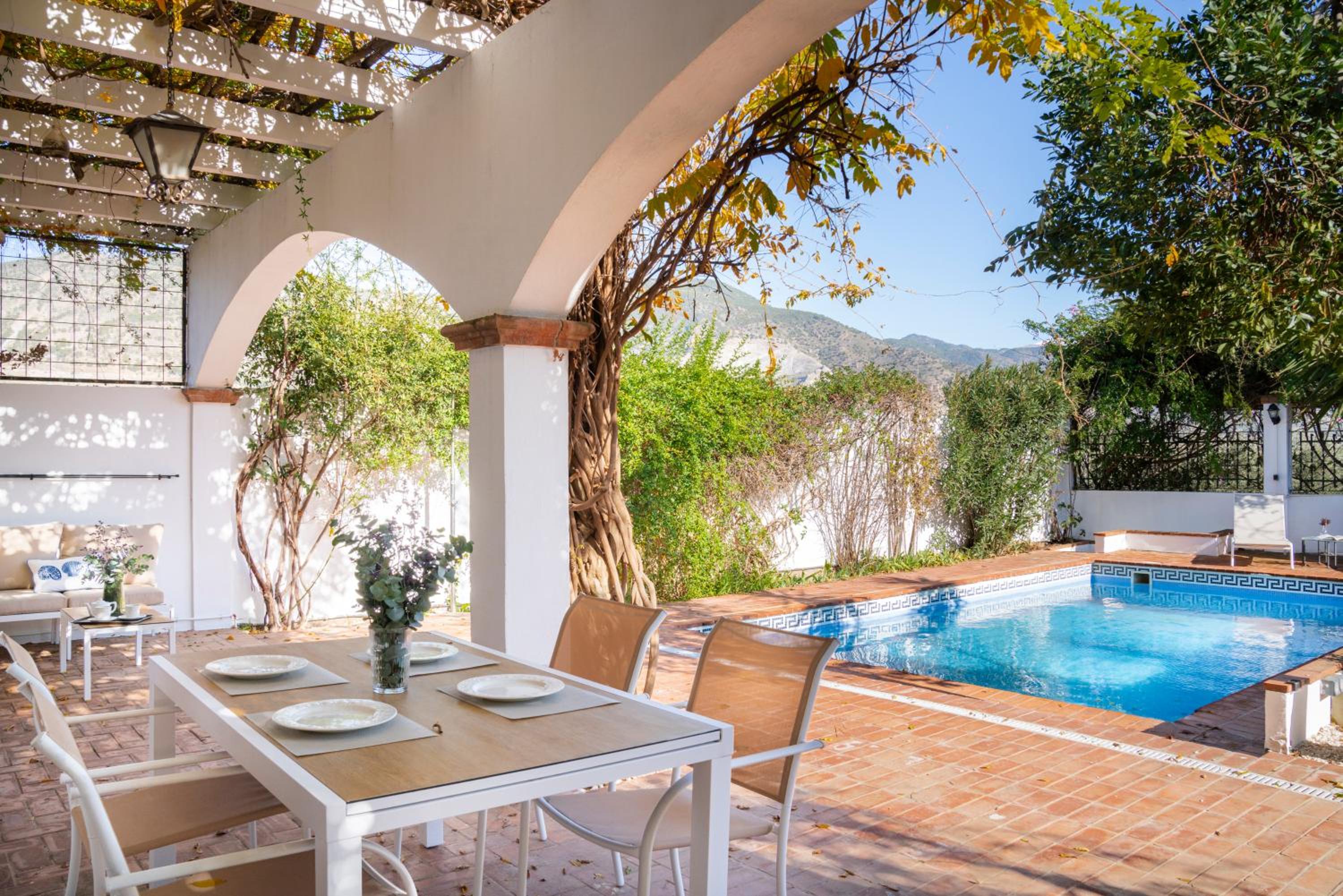Casa rural Buenos Días con chimenea, calefacción y barbacoa
