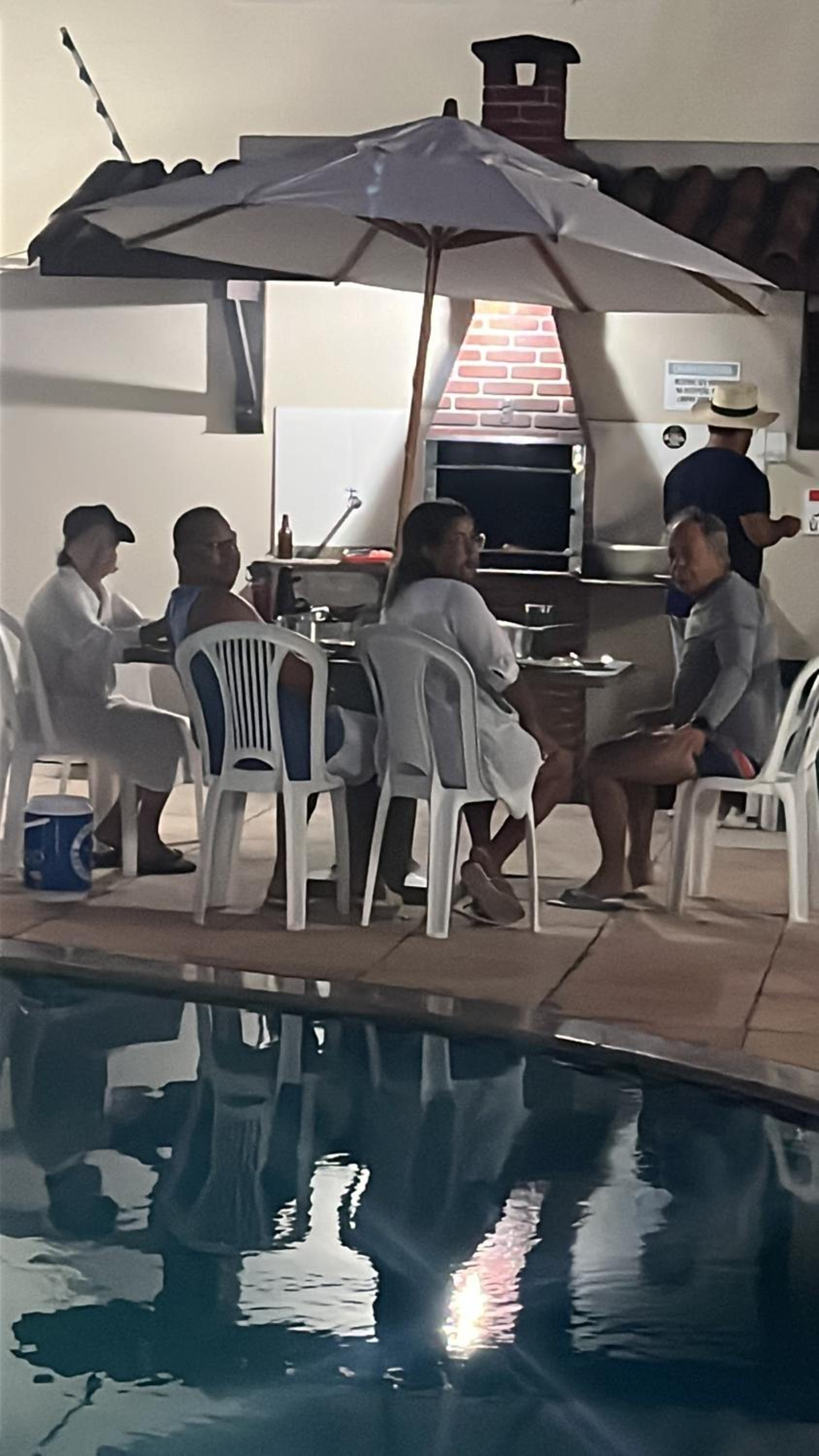 Apt de luxo 3 suítes rede Tonziro Taperapuan