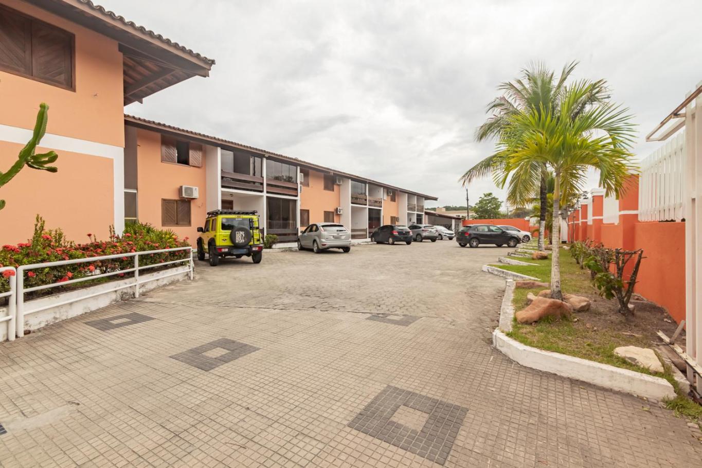 Apart-hotel a 400m da Praia de Taperapuan