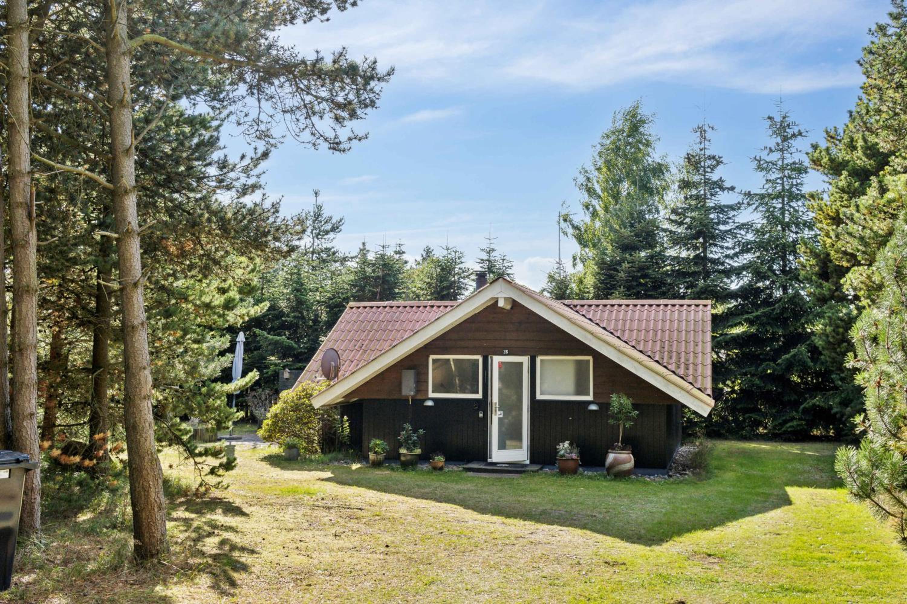 Charmerende Sommerhus Tæt På Naturen Og Vandet