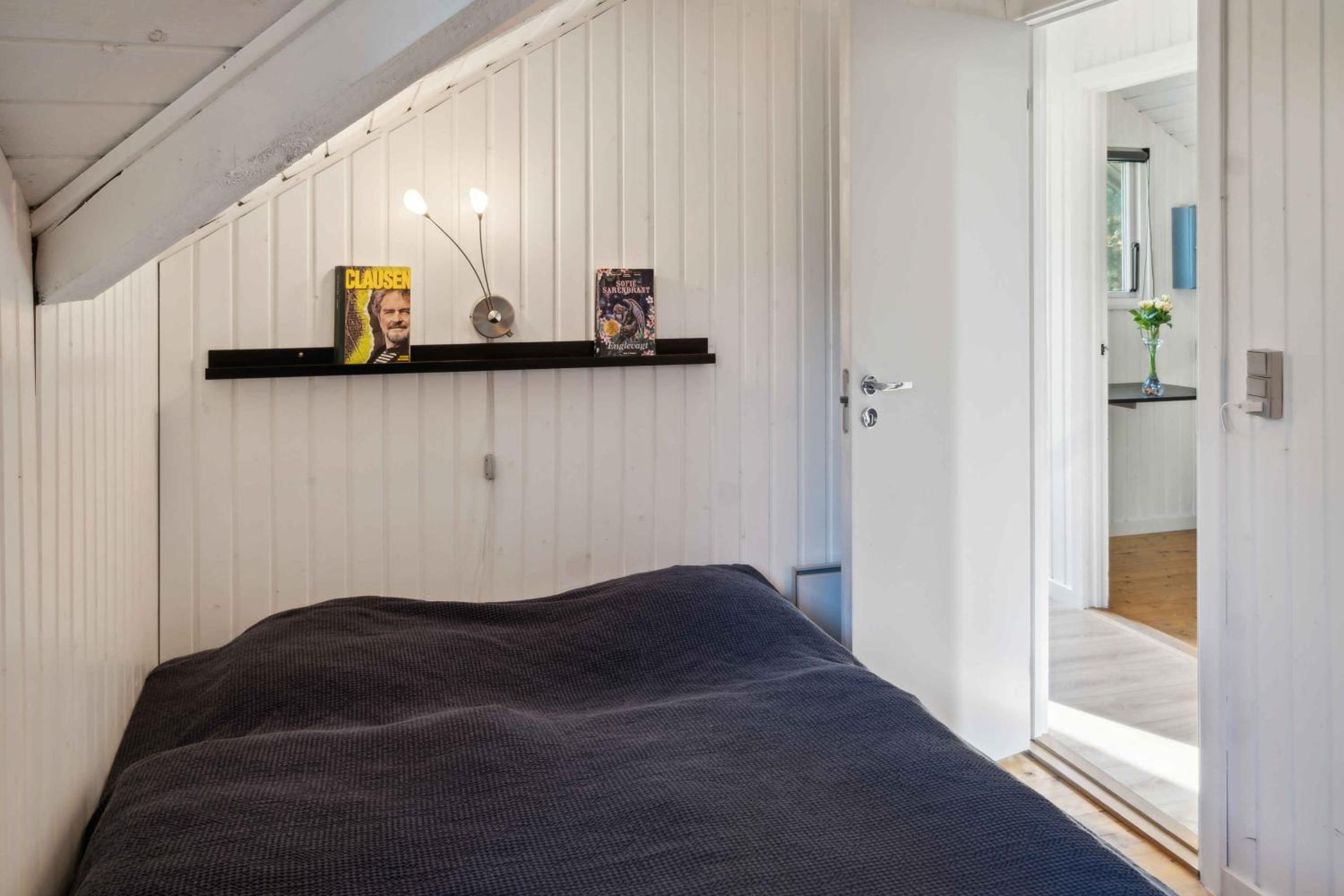 Charmerende Sommerhus Tæt På Naturen Og Vandet