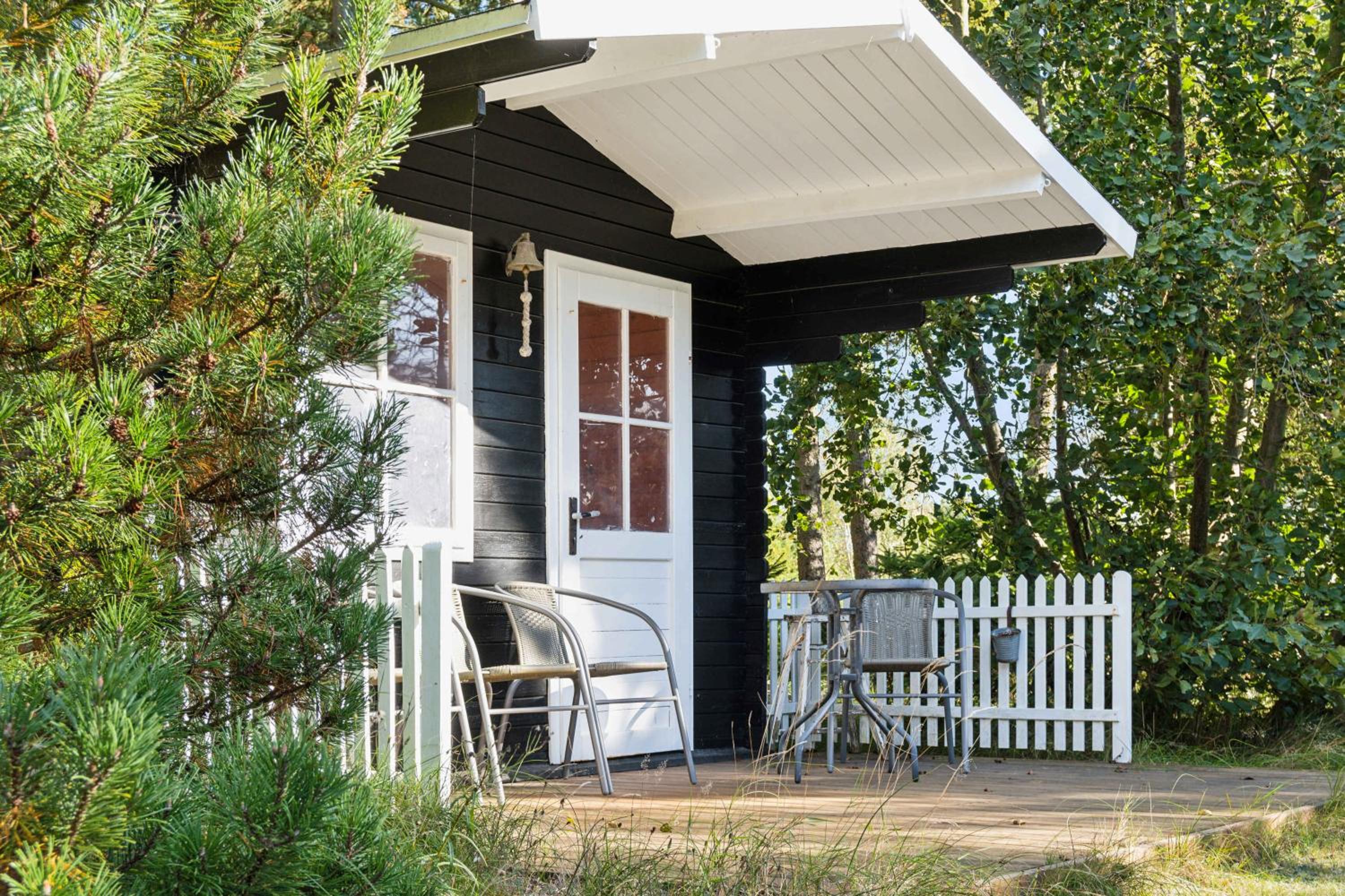 Charmerende Sommerhus Tæt På Naturen Og Vandet
