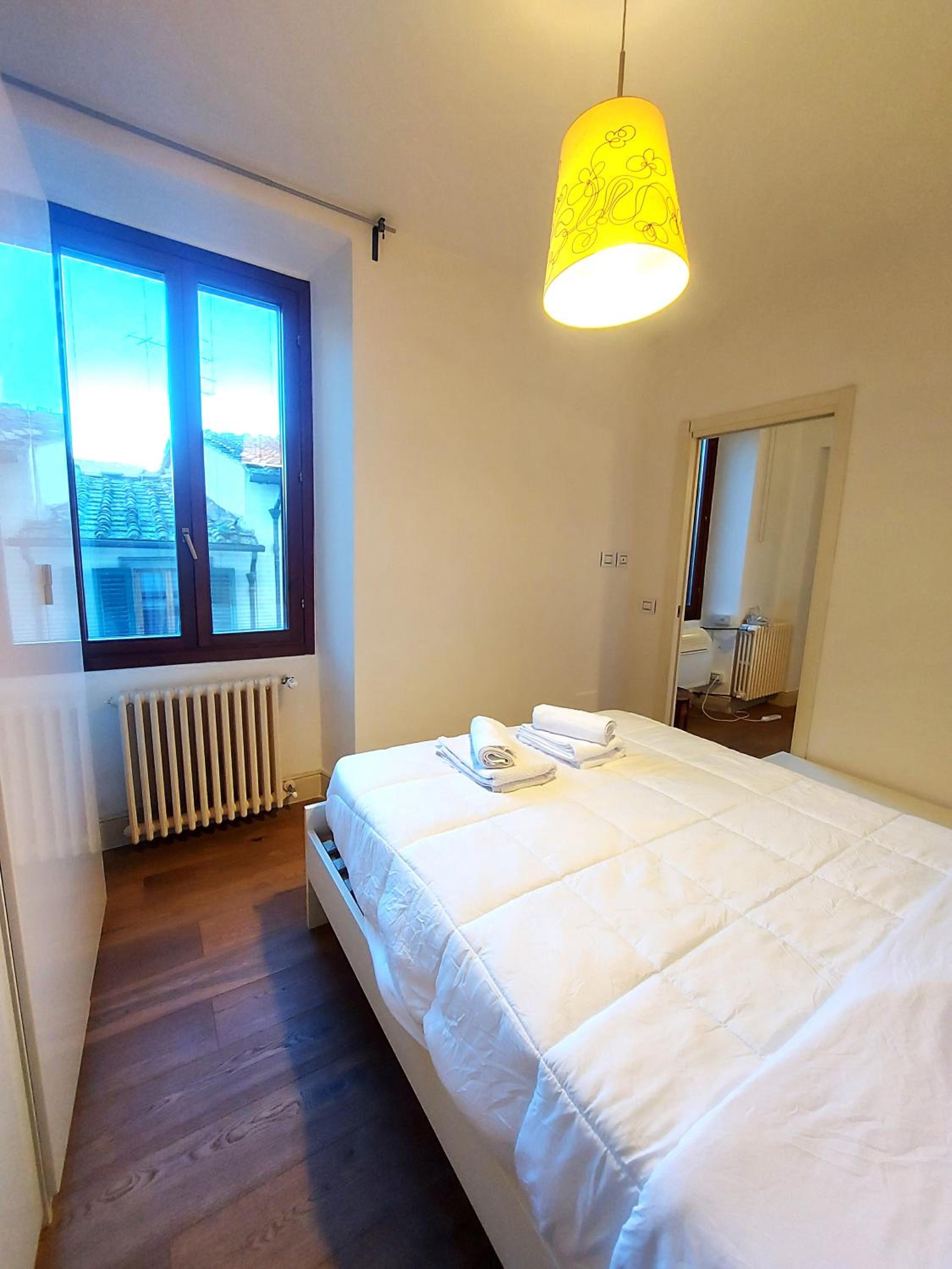 Leone Apartment