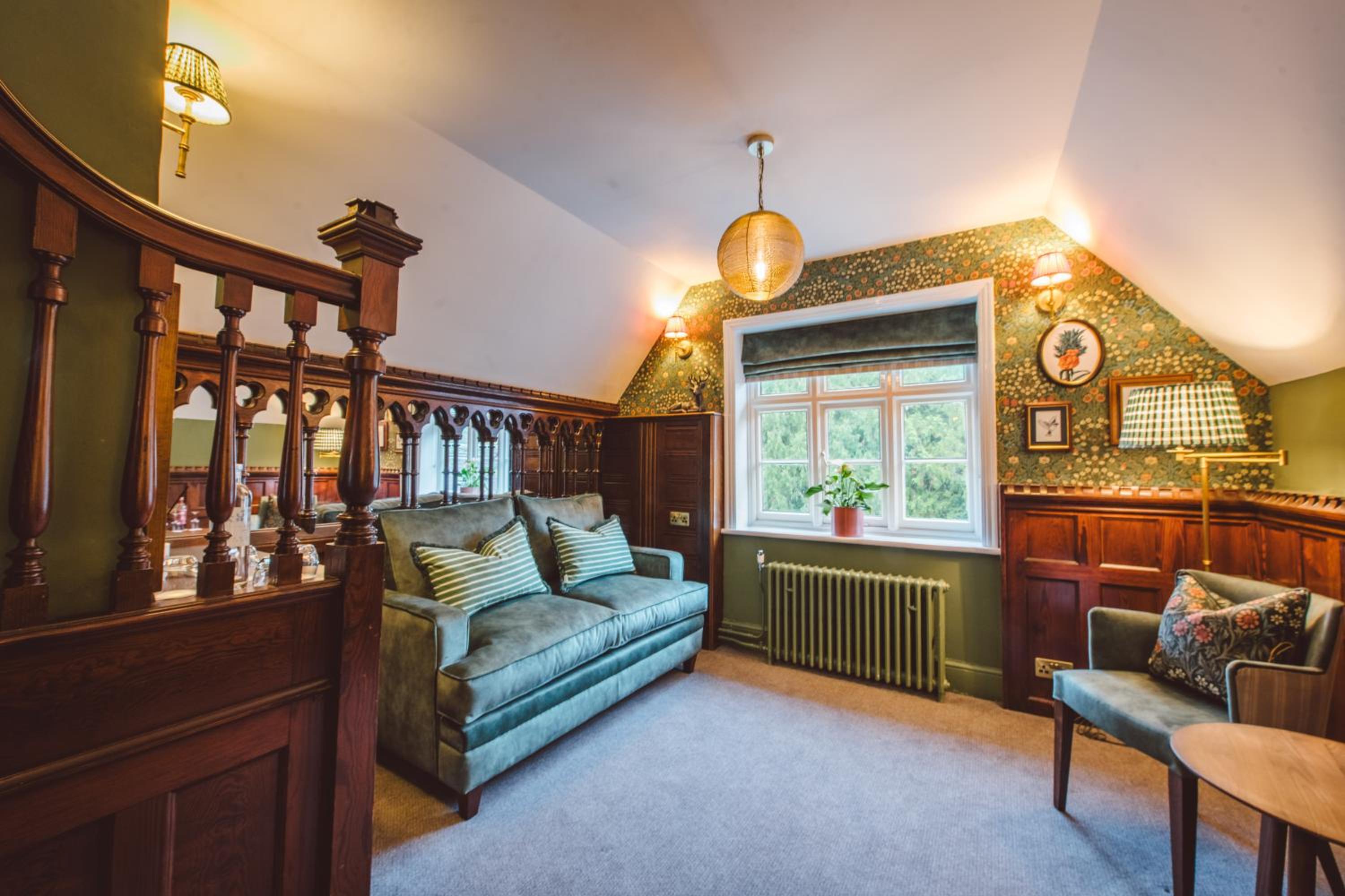 Farnham Vacations - Bel And The Dragon-Churt - Property Image 31