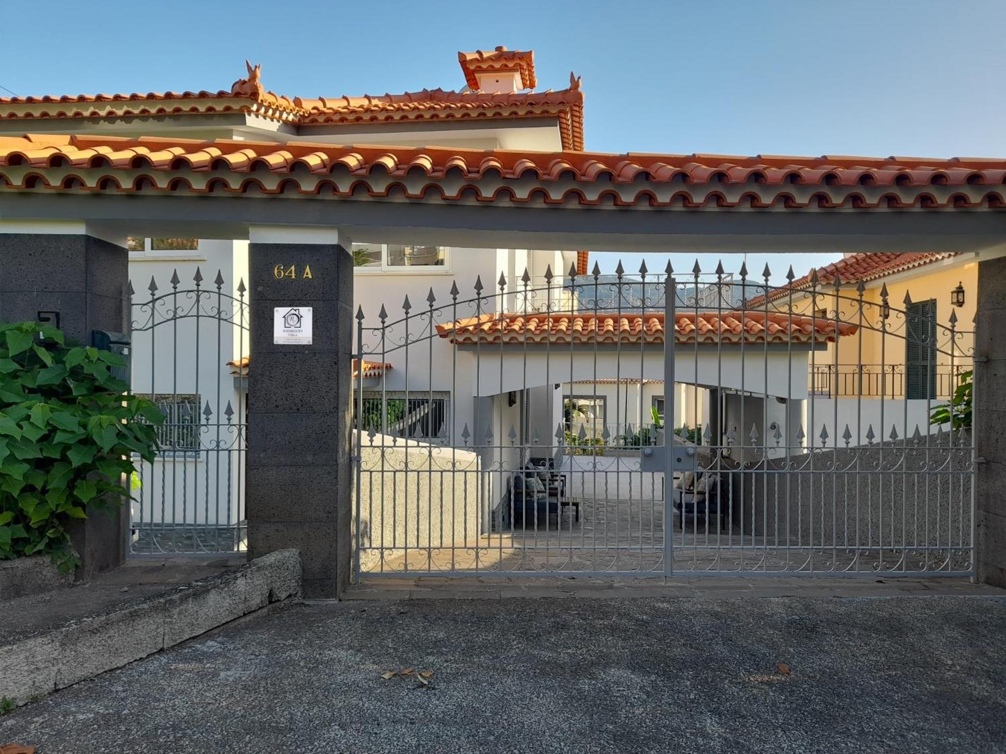 RODRIGUES ViLLA