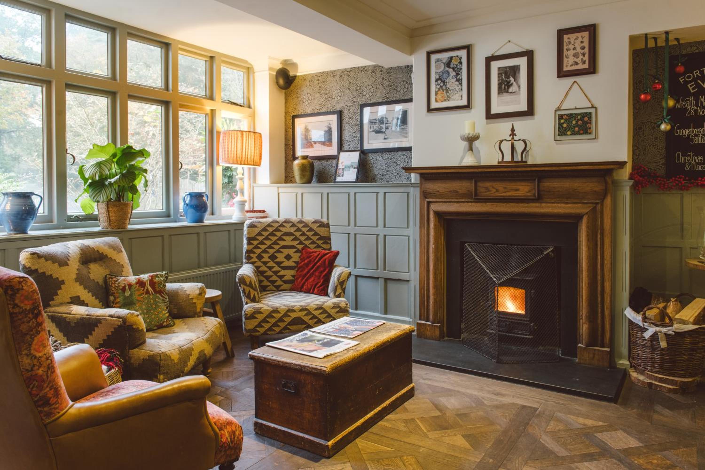 Farnham Vacations - Bel And The Dragon-Churt - Property Image 27