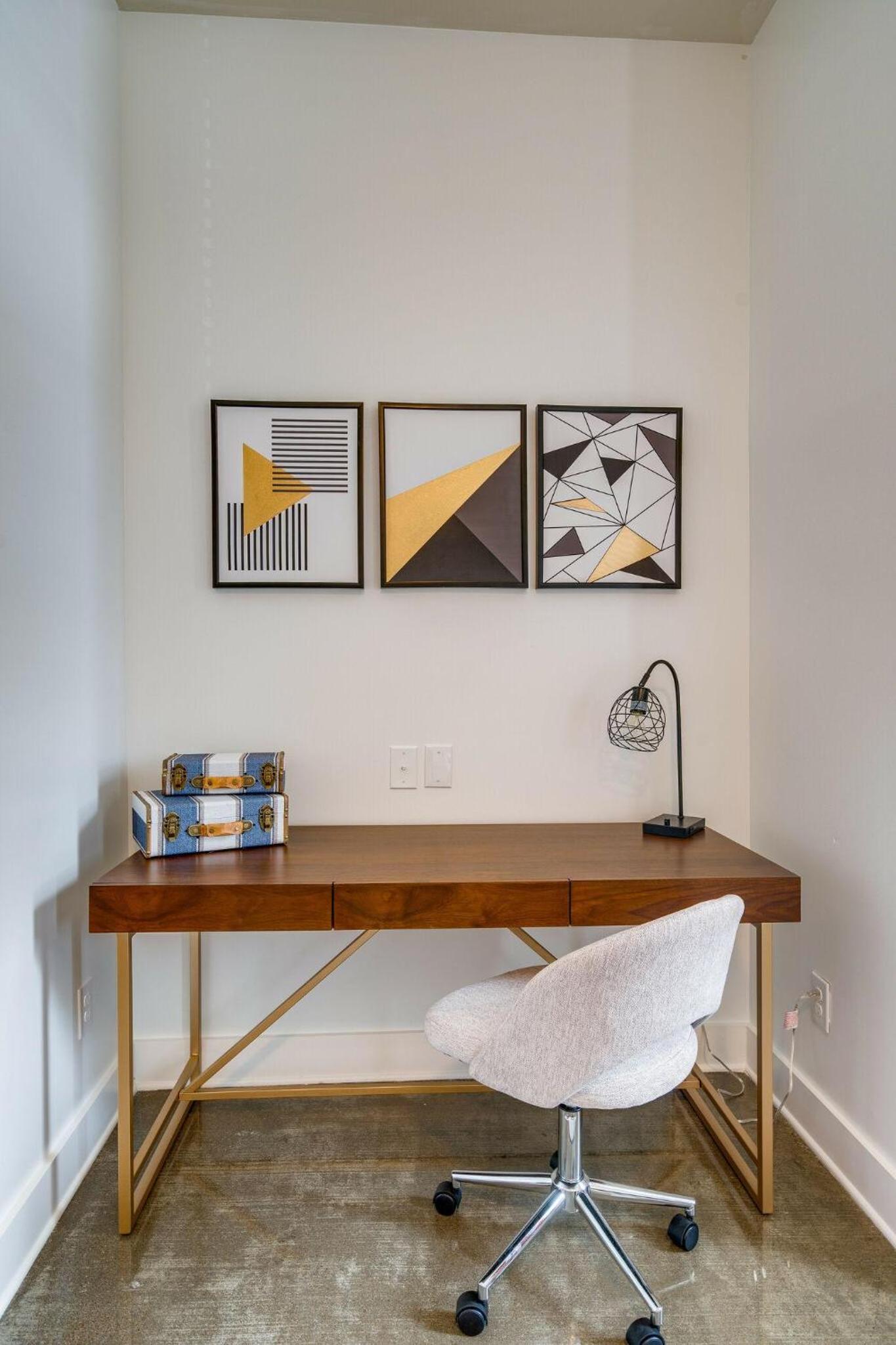 Photograph supplied for Lofts at 30th -Horizon- 2 Bedroom Executive Suite