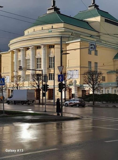 Hotel Operatheater View 2bd Apartment