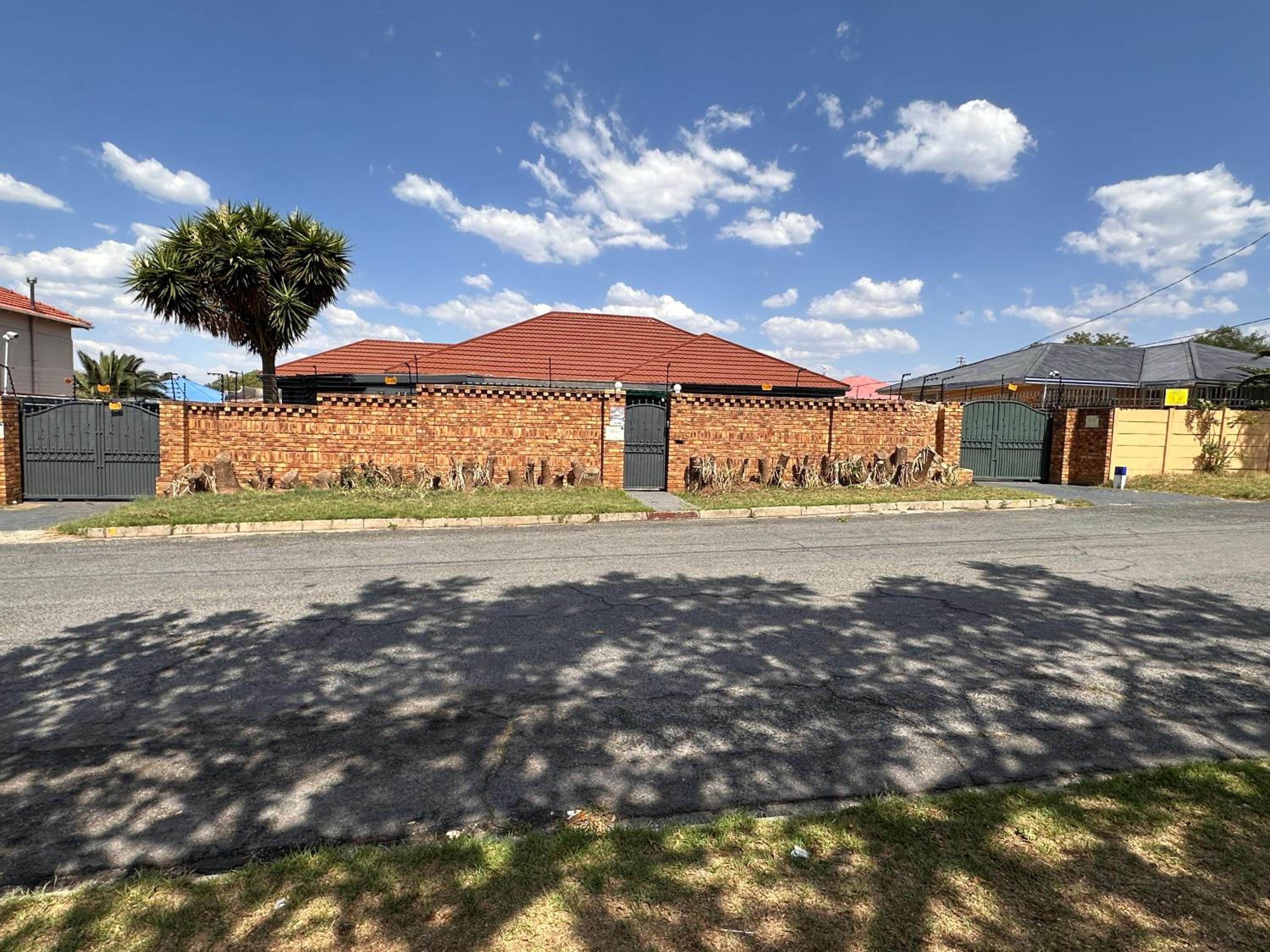 The Hills Leisure Holiday Home & Guesthouse