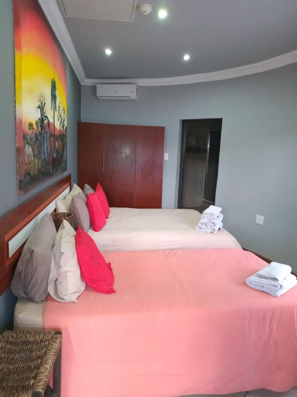 Grand Central Guesthouse, photo 50