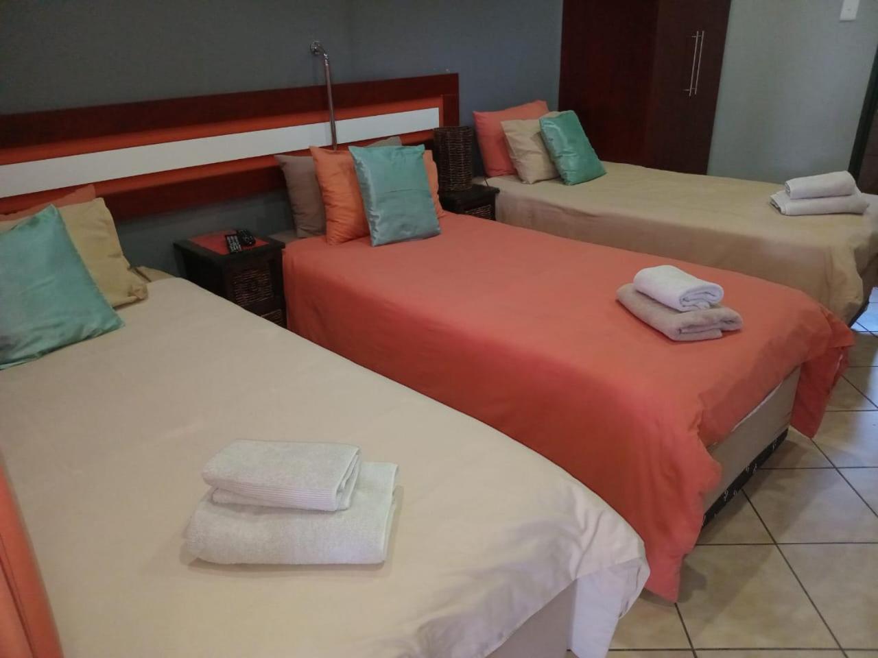 Grand Central Guesthouse, photo 36