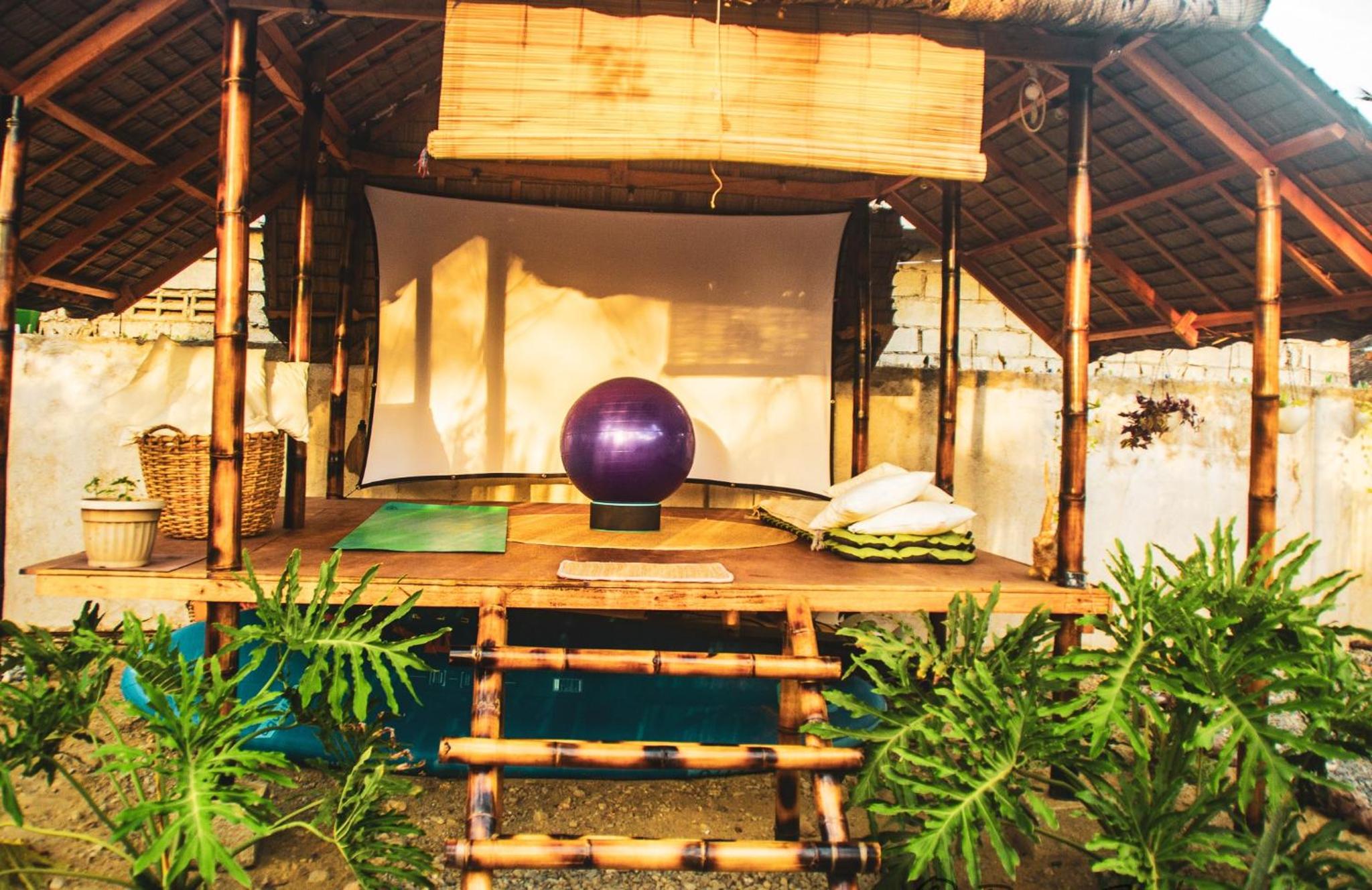 Duon Baler - Seconds from Sabang beach, your peaceful escape