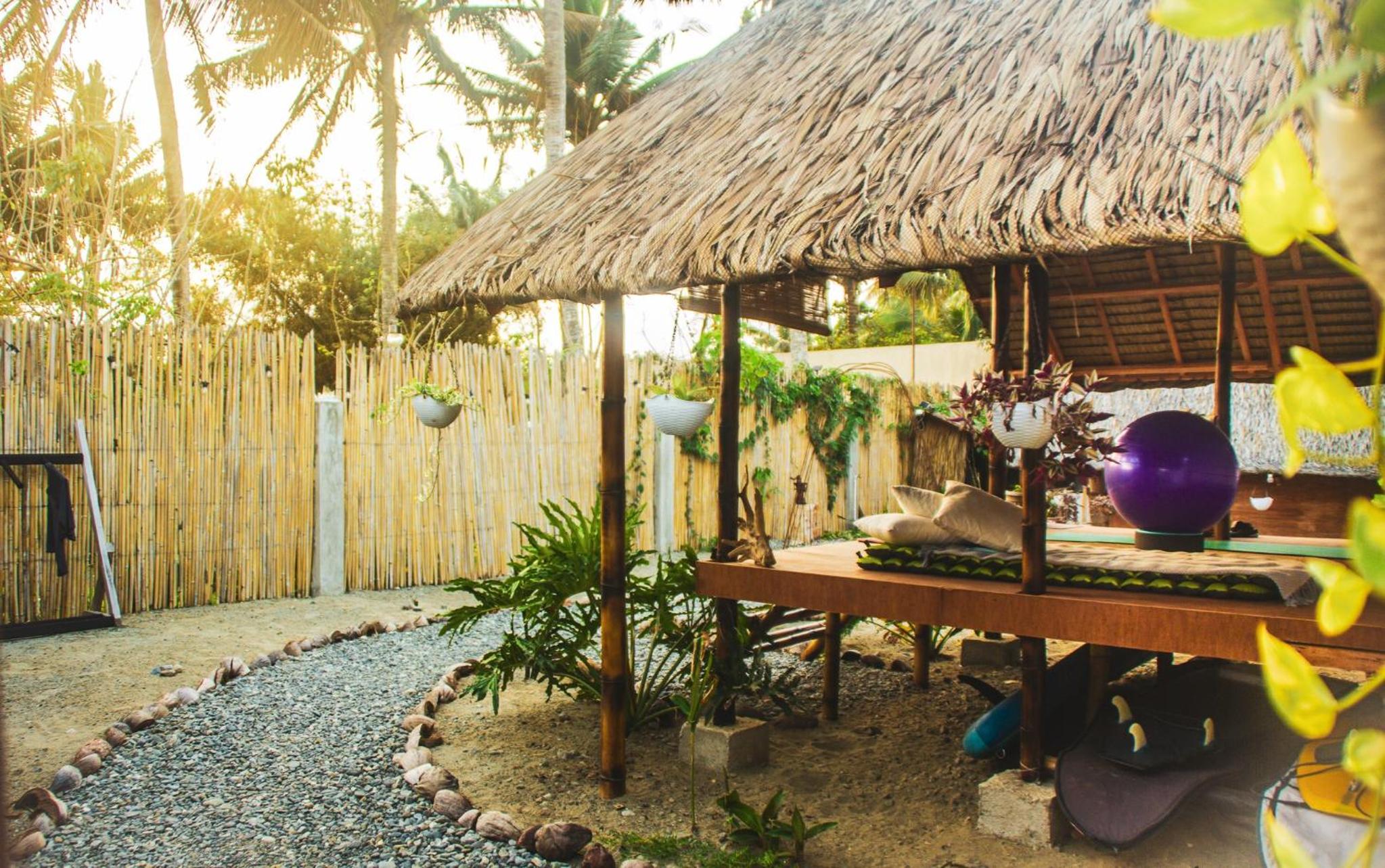Duon Baler - Seconds from Sabang beach, your peaceful escape