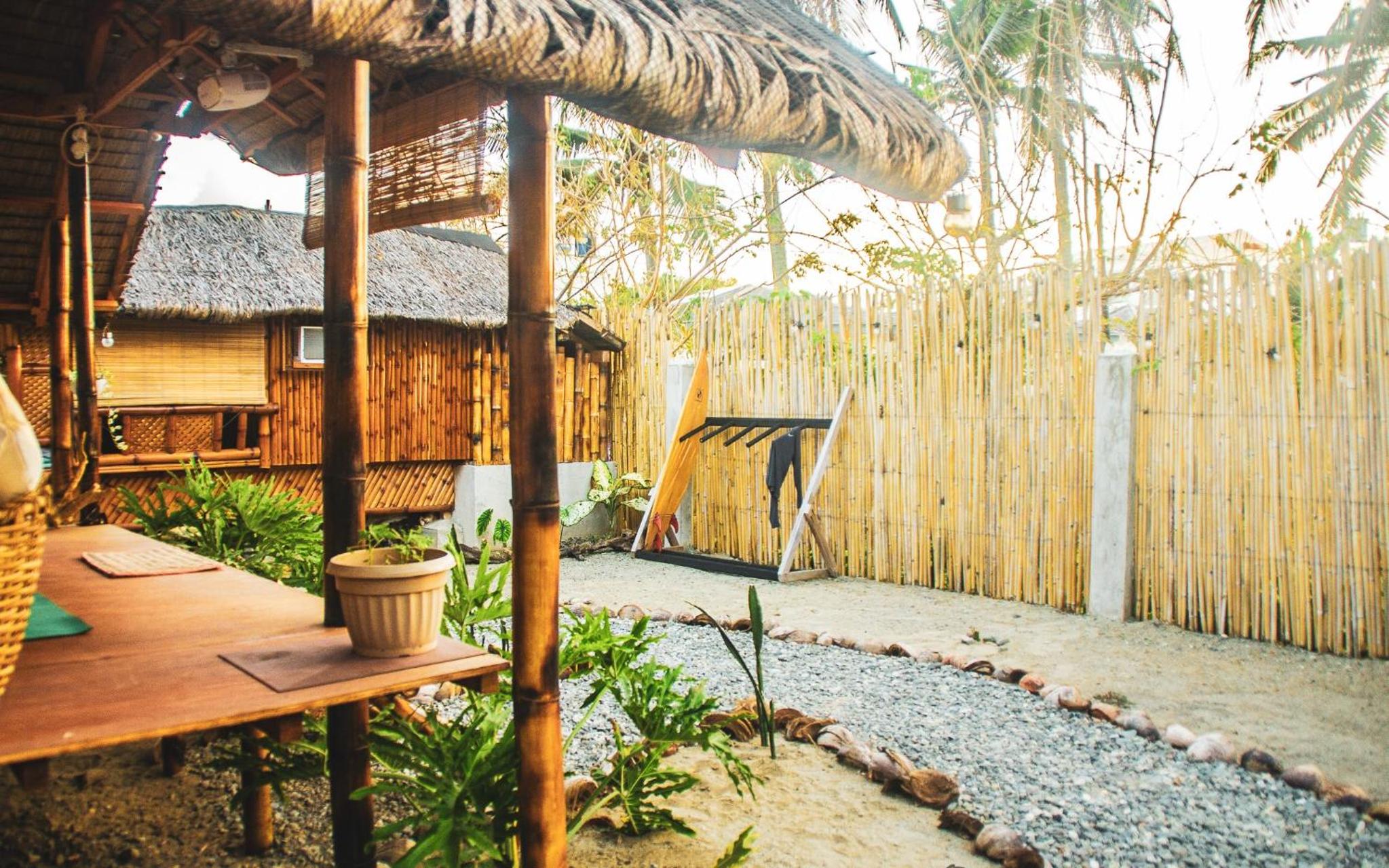 Duon Baler - Seconds from Sabang beach, your peaceful escape
