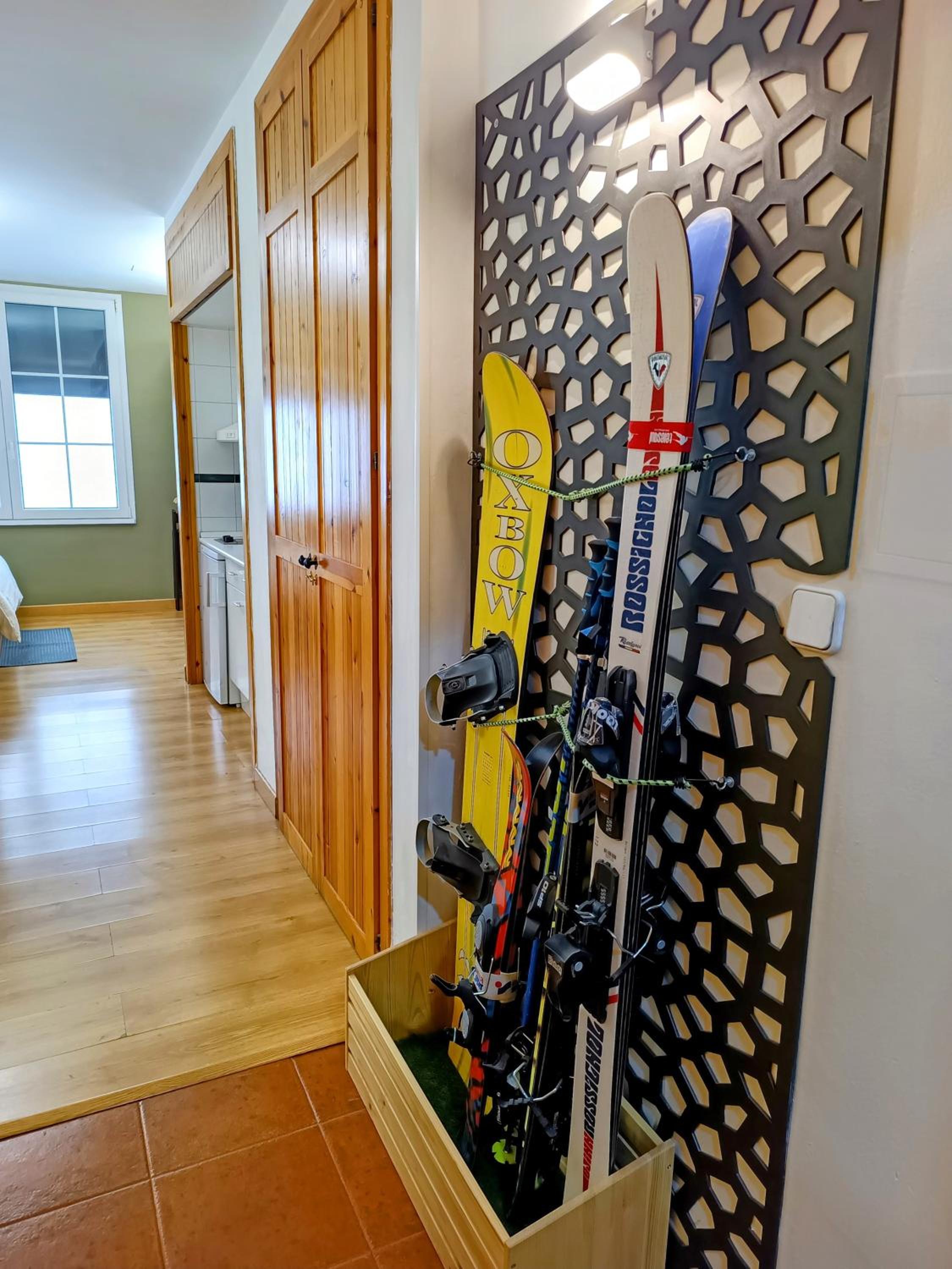 Ski-in, ski-out, FREE parking - Maribel Chic Shack