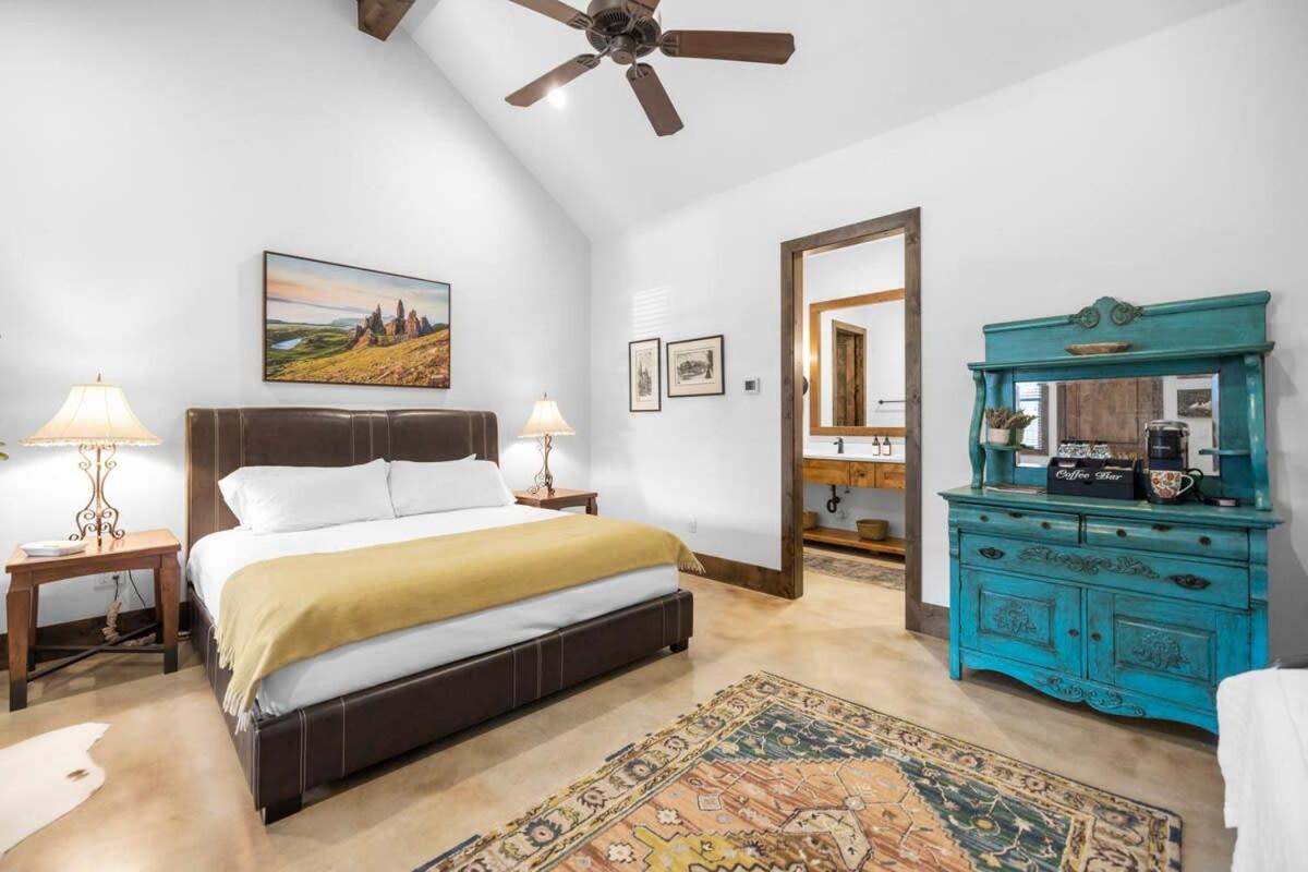 Bent Oak Highland Ranch and Concierge Services - Property Image 8