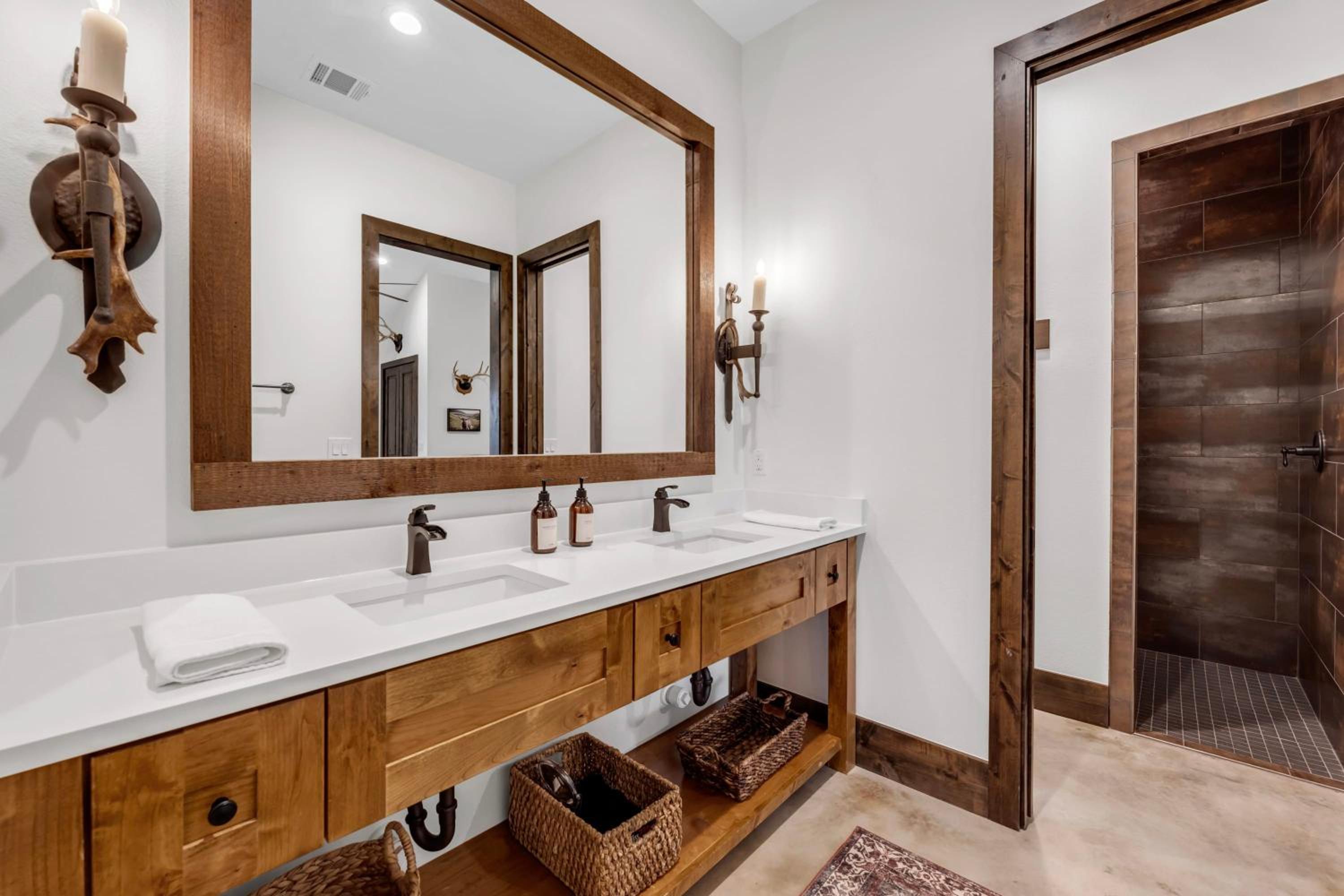 Bent Oak Highland Ranch and Concierge Services - Property Image 12