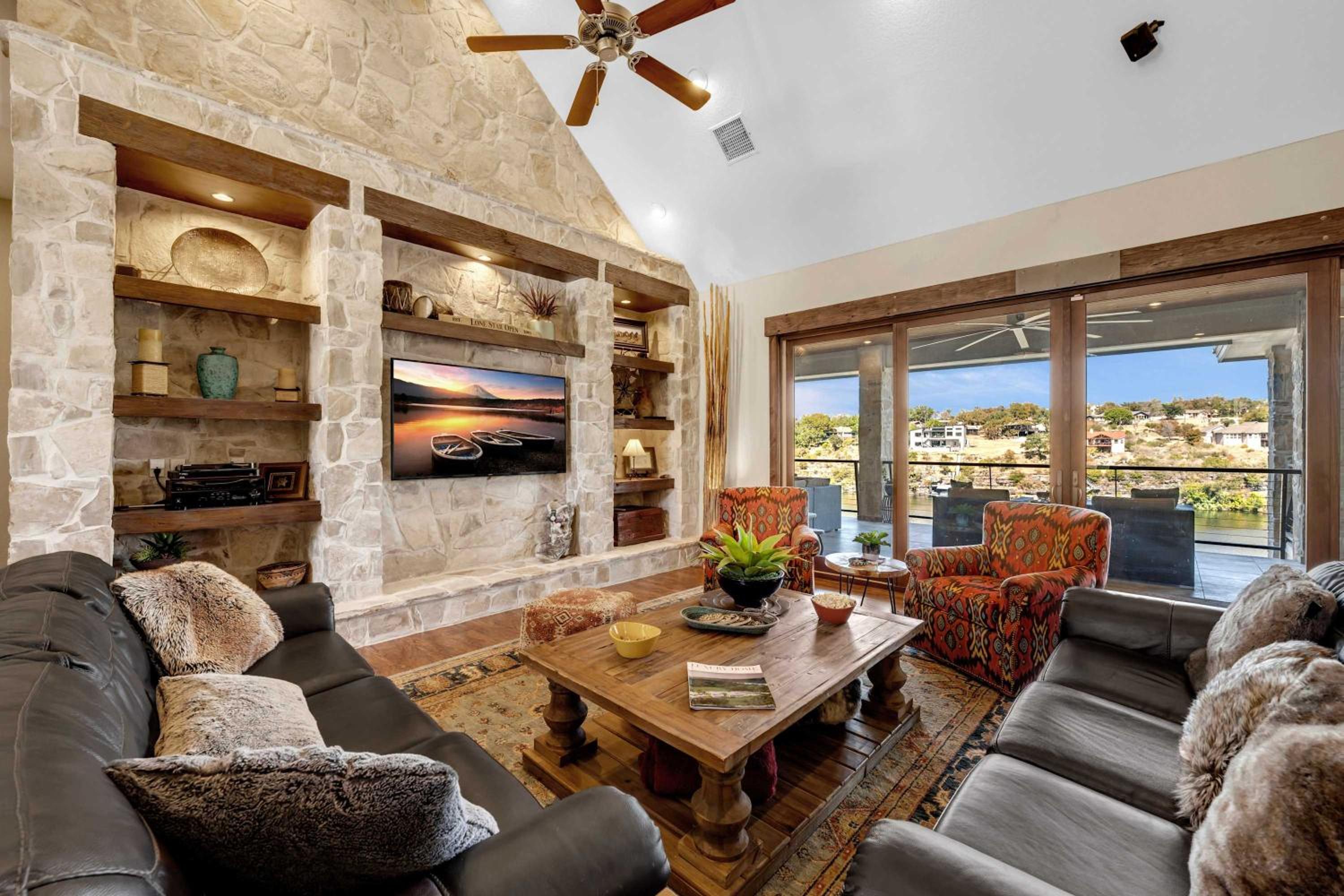 Lake Marble Falls on The Rocks and Concierge Service