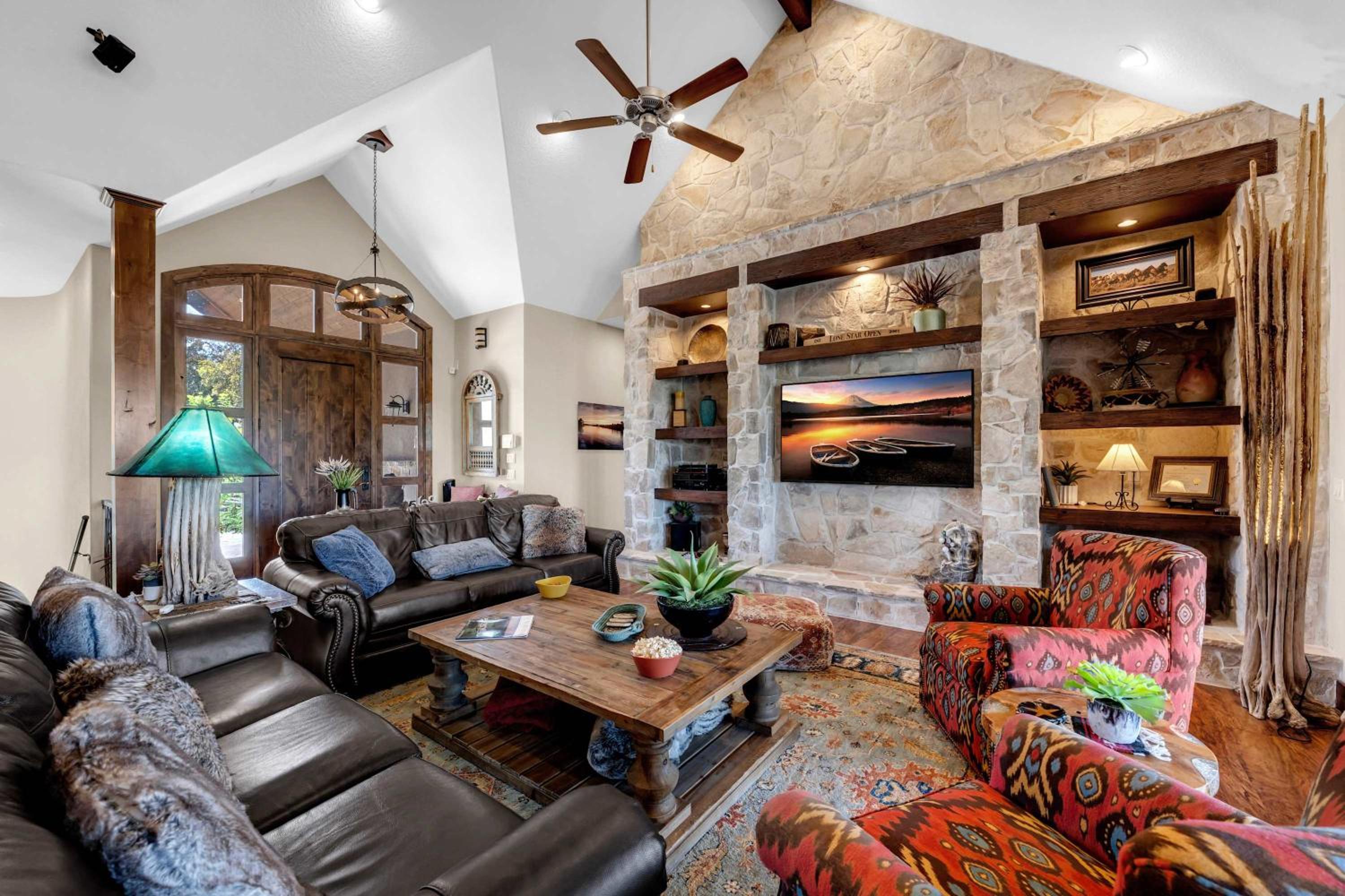 Lake Marble Falls on The Rocks and Concierge Service