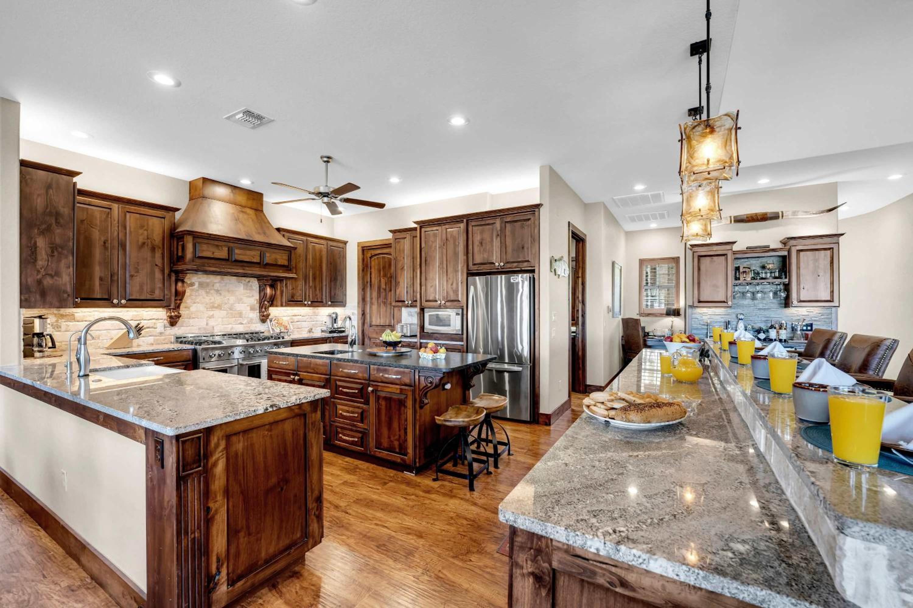 Lake Marble Falls on The Rocks and Concierge Service