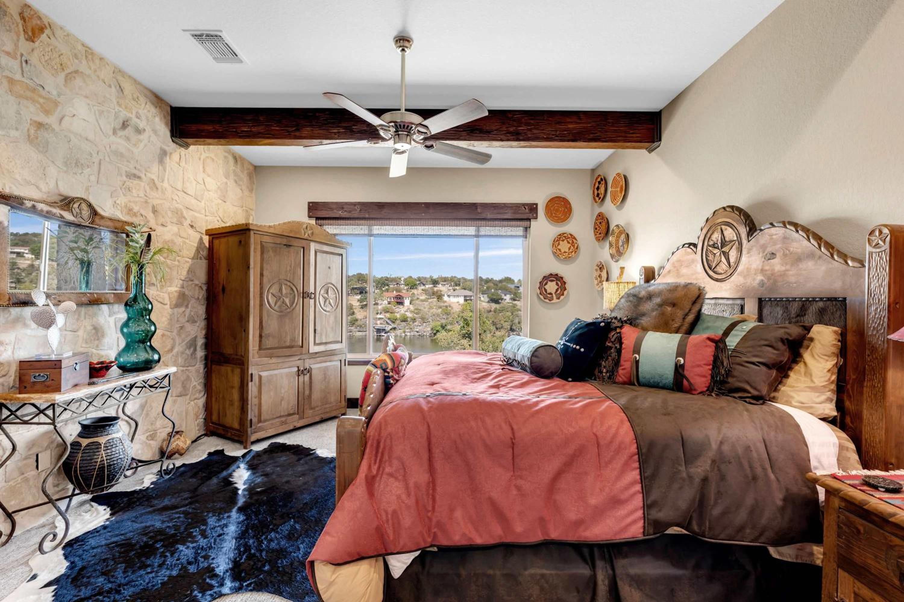 Lake Marble Falls on The Rocks and Concierge Service