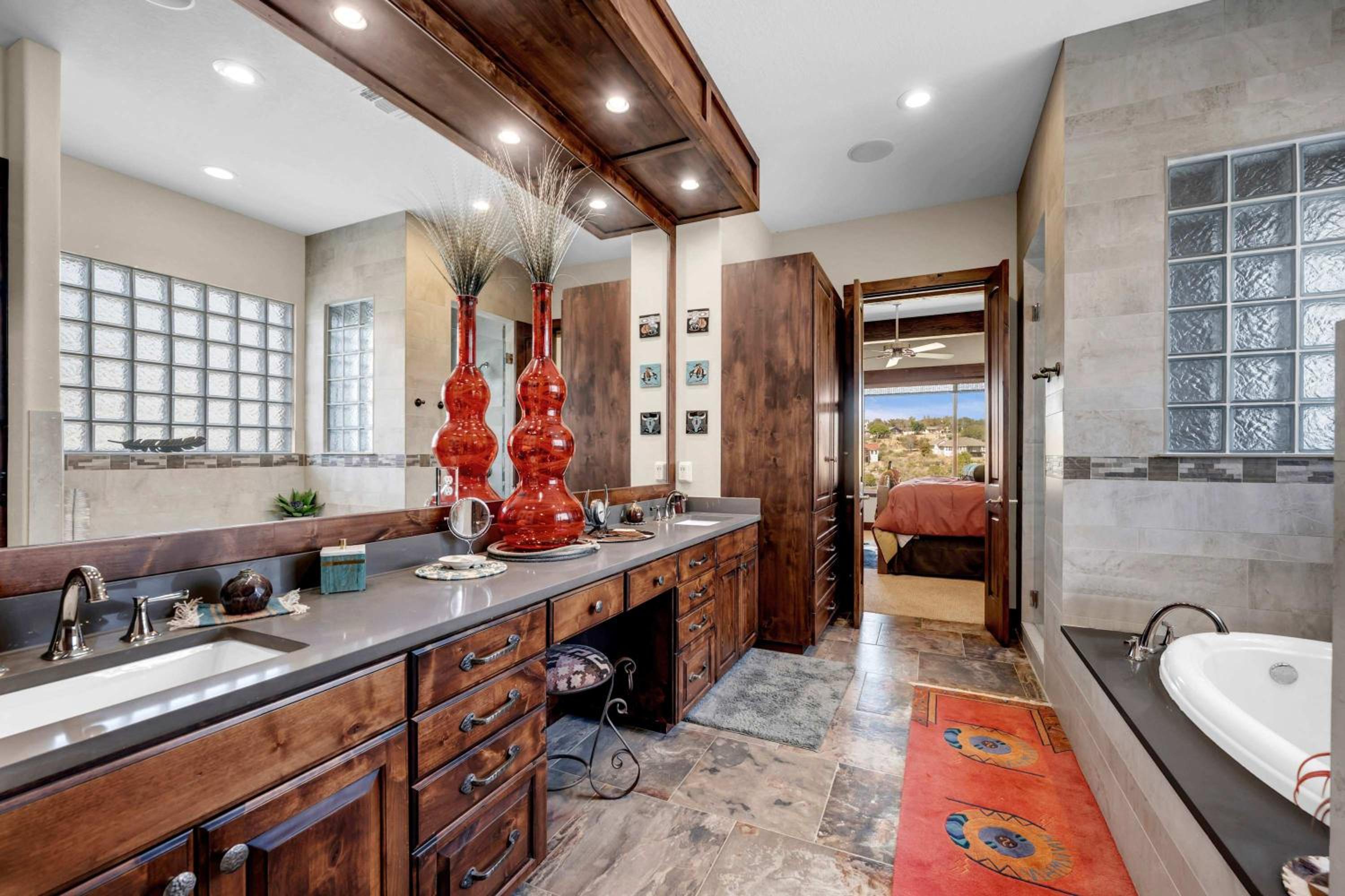Lake Marble Falls on The Rocks and Concierge Service