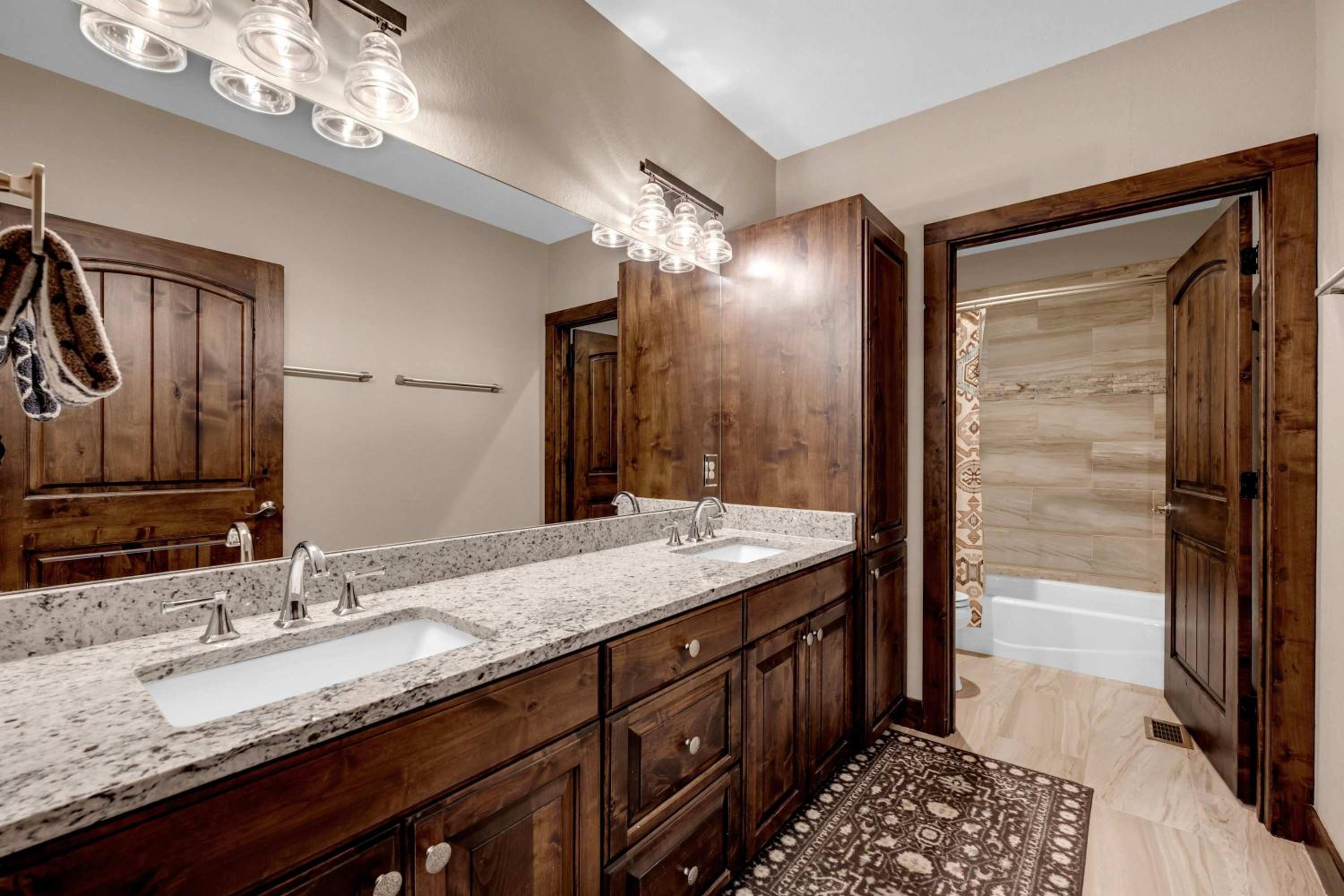 Lake Marble Falls on The Rocks and Concierge Service