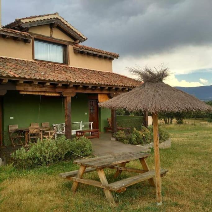 Finca Montechico by Sharingco