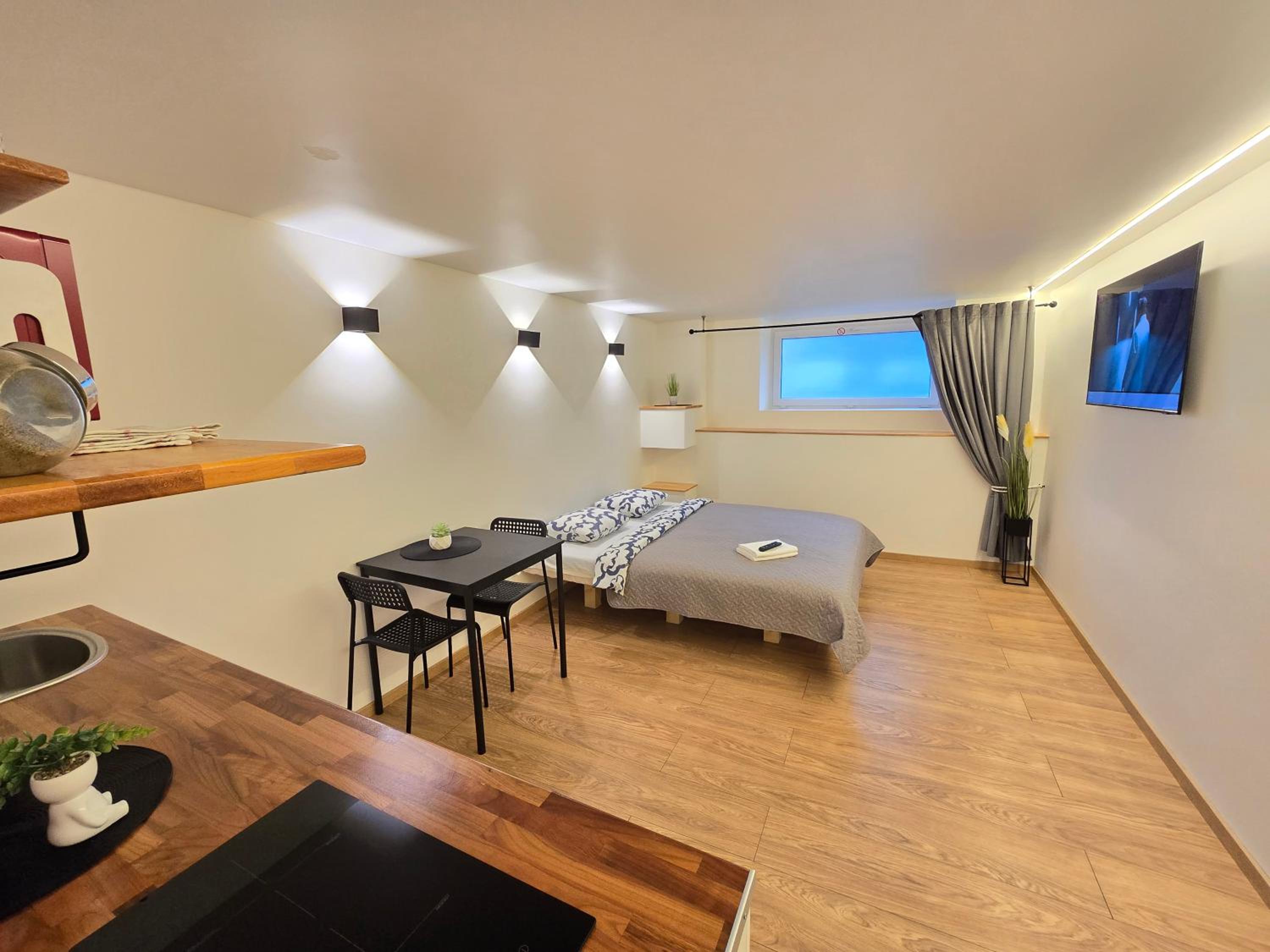 T8 Studio apartment