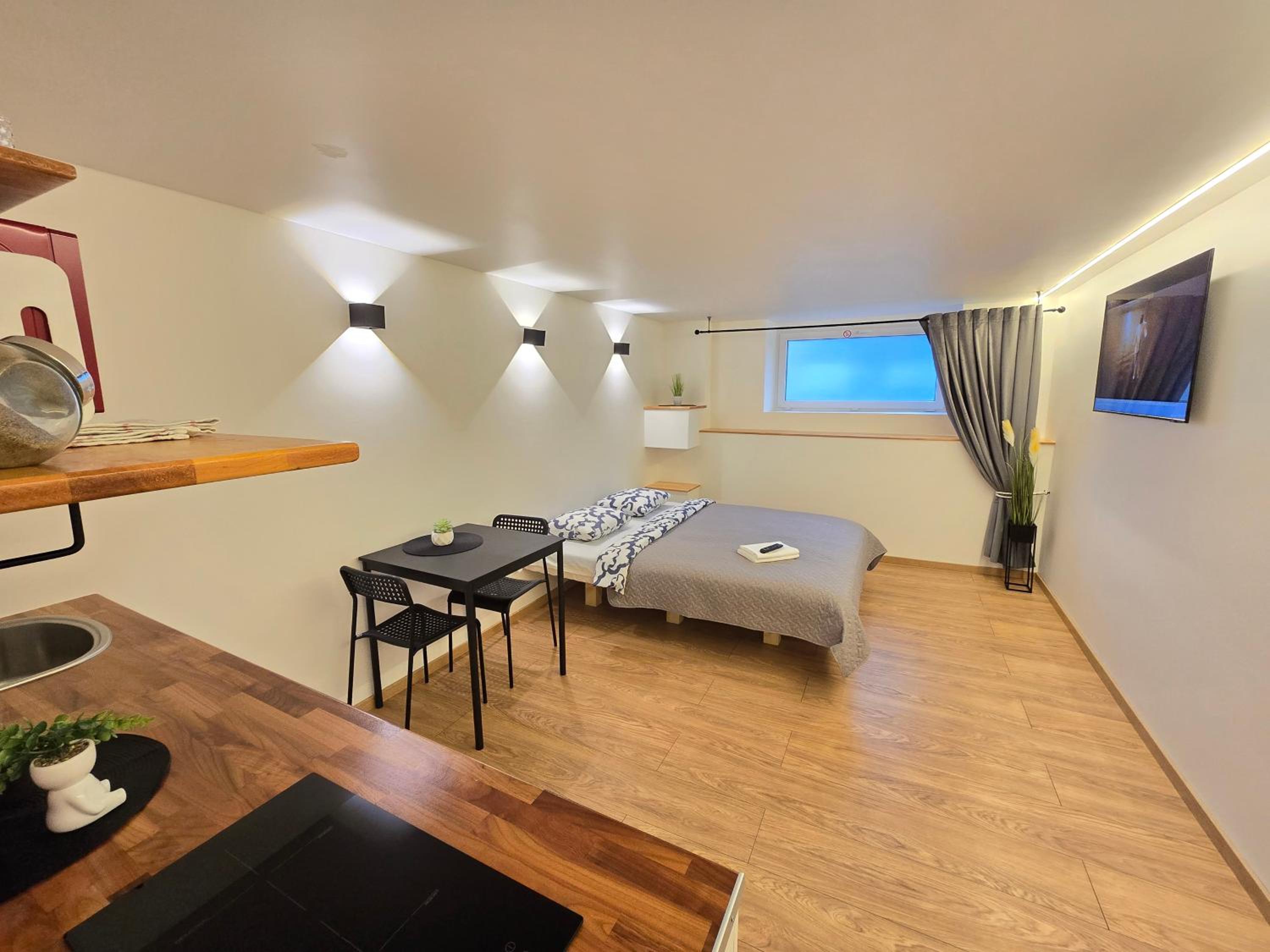 T8 Studio apartment