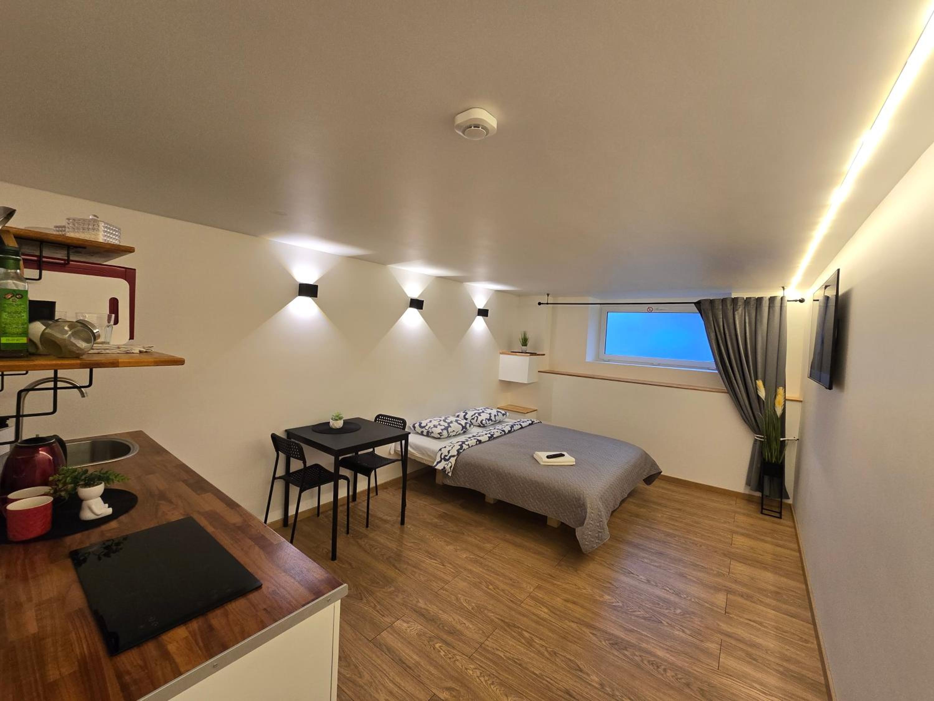 T8 Studio apartment