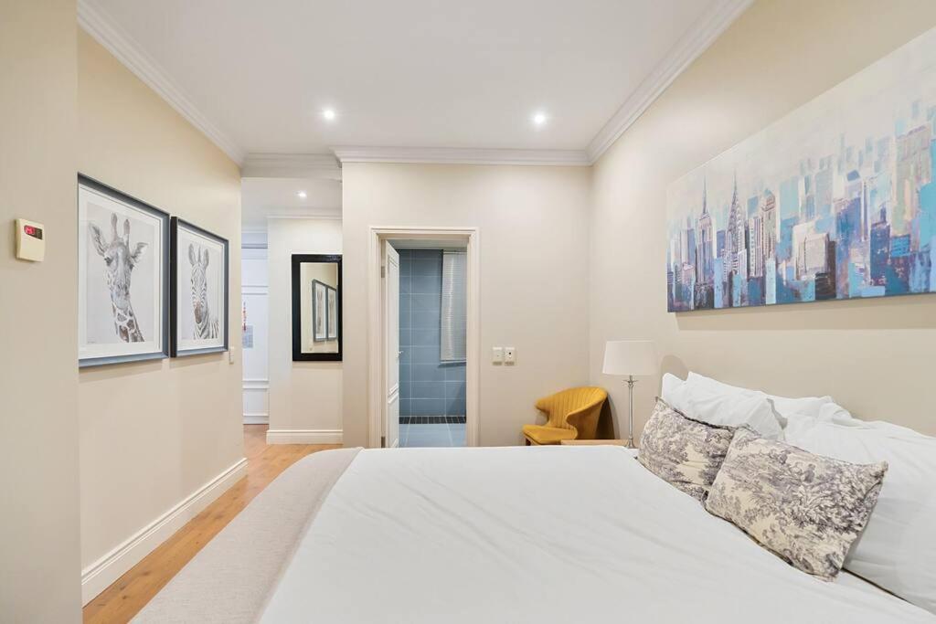 Stunning Cape Royale Suite view 5