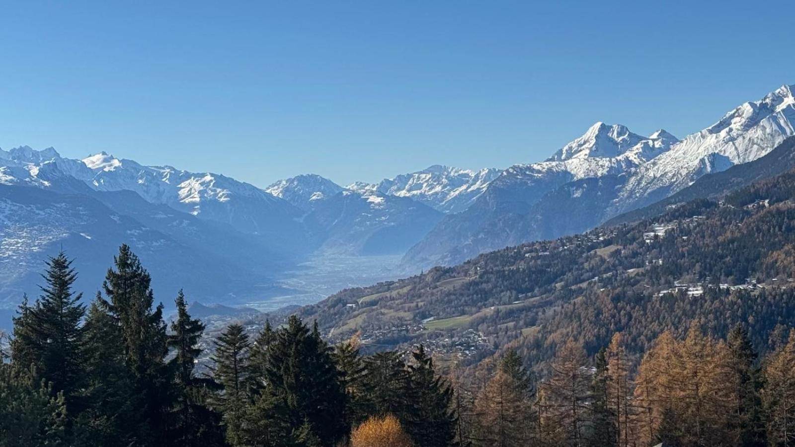 Résidence Robin des Bois, Crans-Montana, luxueux appartement avec vue imprenable