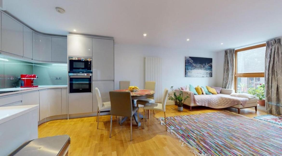Modern Apartment near Regents Park