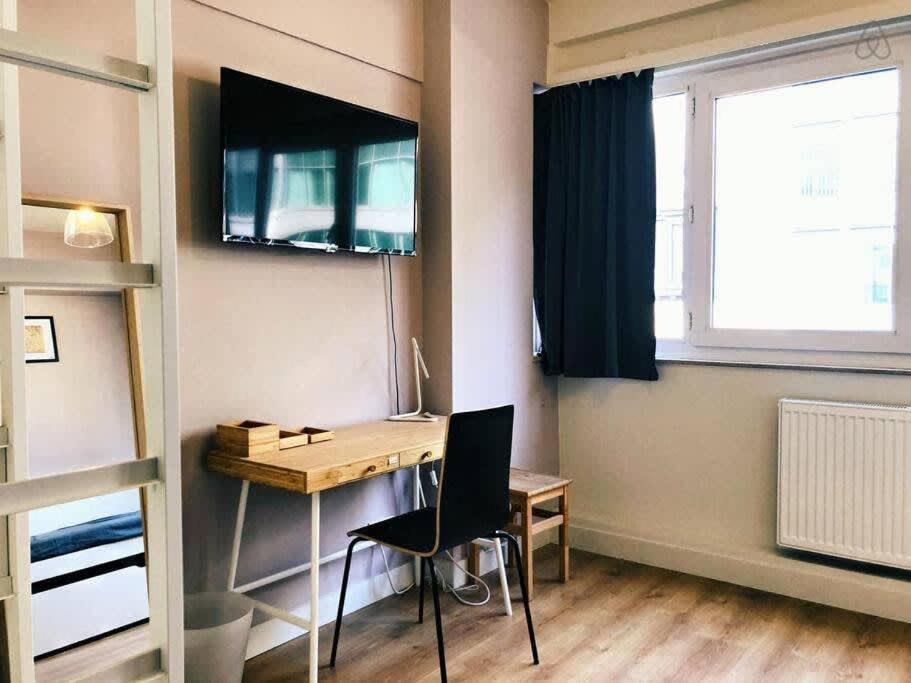 Fully equipped two bedroom apartment Schuman area