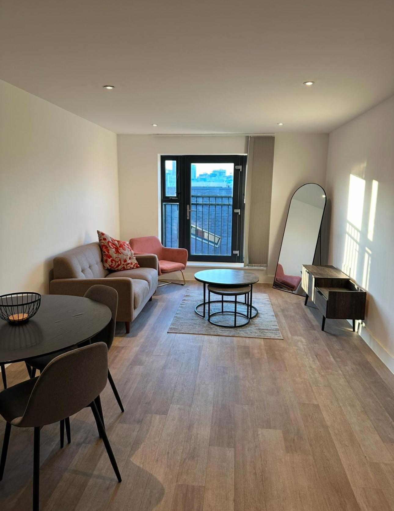 Birmingham City Centre Apartments - Digbeth