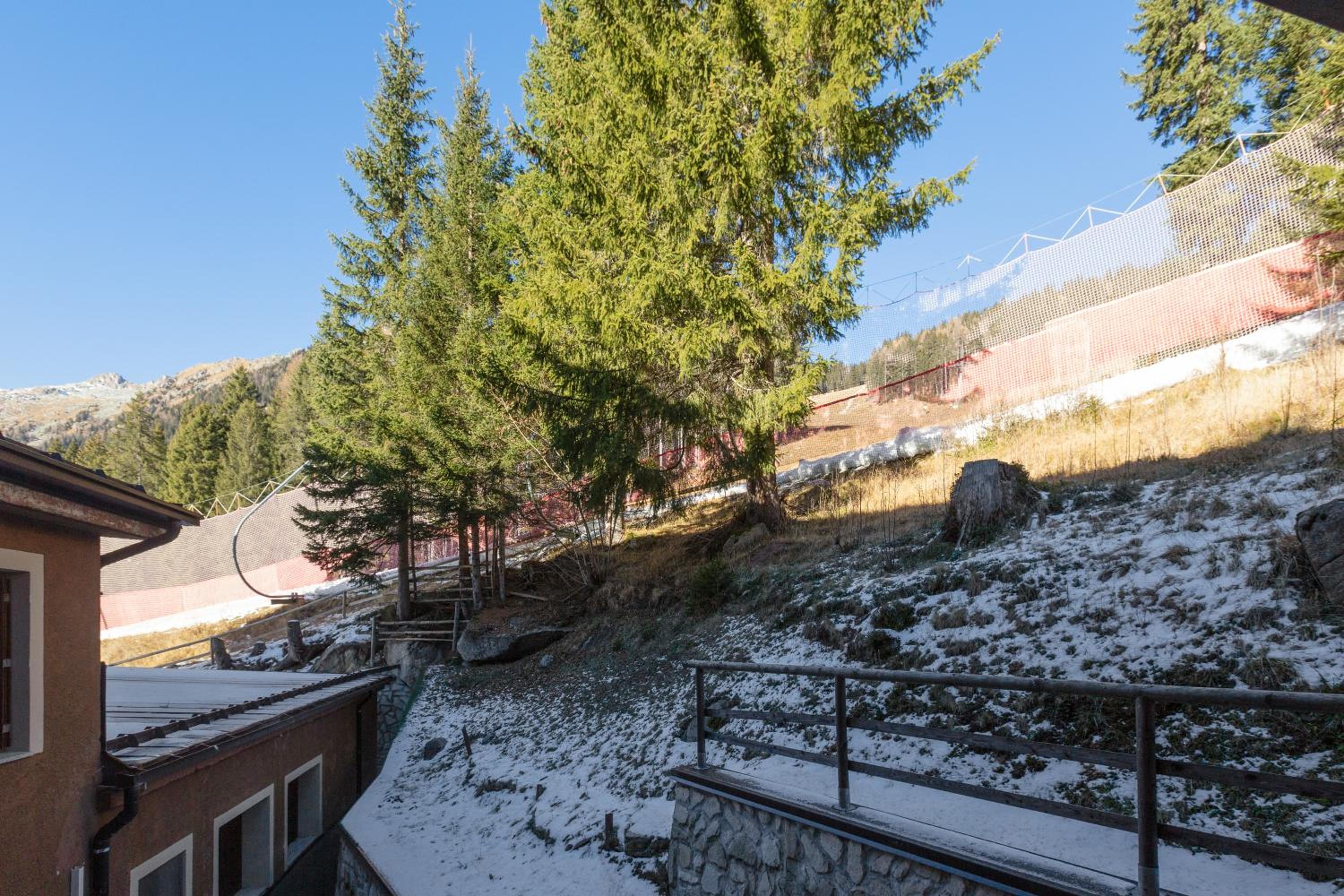 Appartamento a Campiglio sulle piste da sci view 4