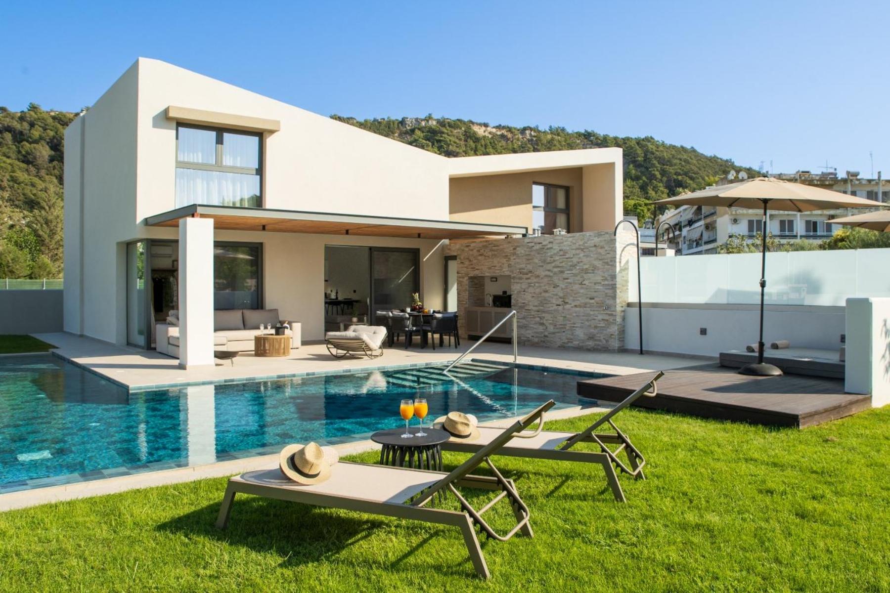Alma Luxury Villas view 5