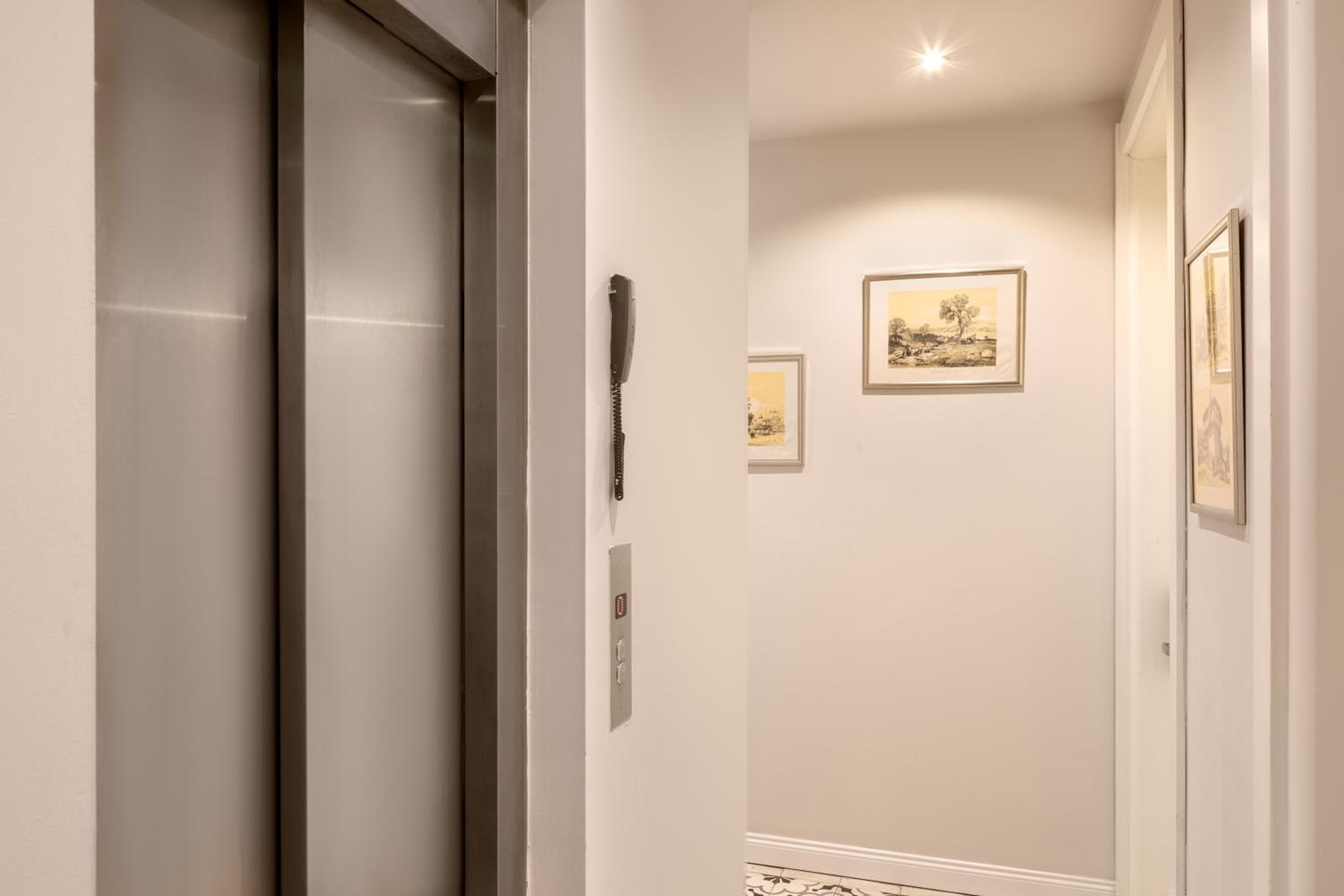 Sanatlar Oteli Galata - Image 186