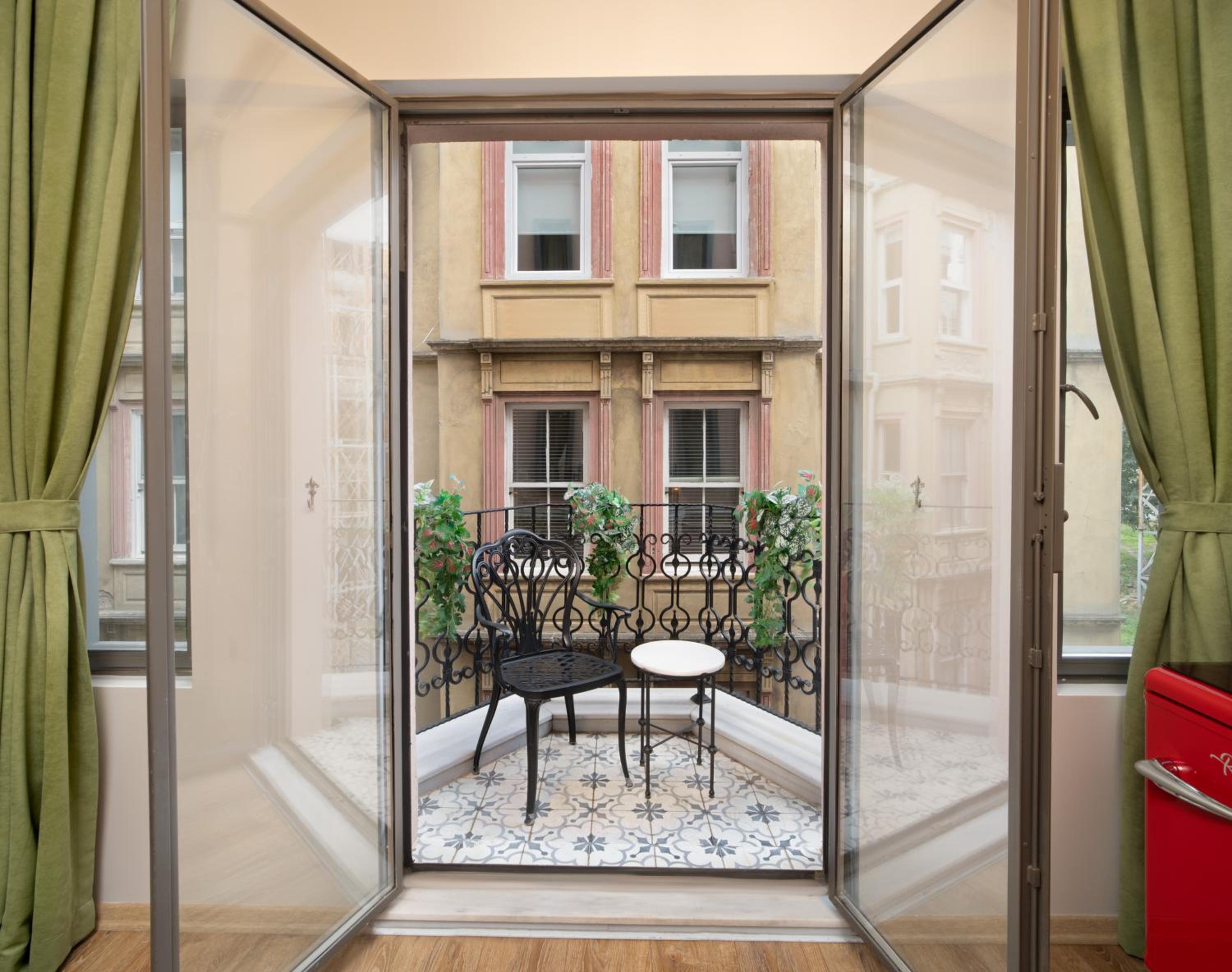 Sanatlar Oteli Galata - Image 114